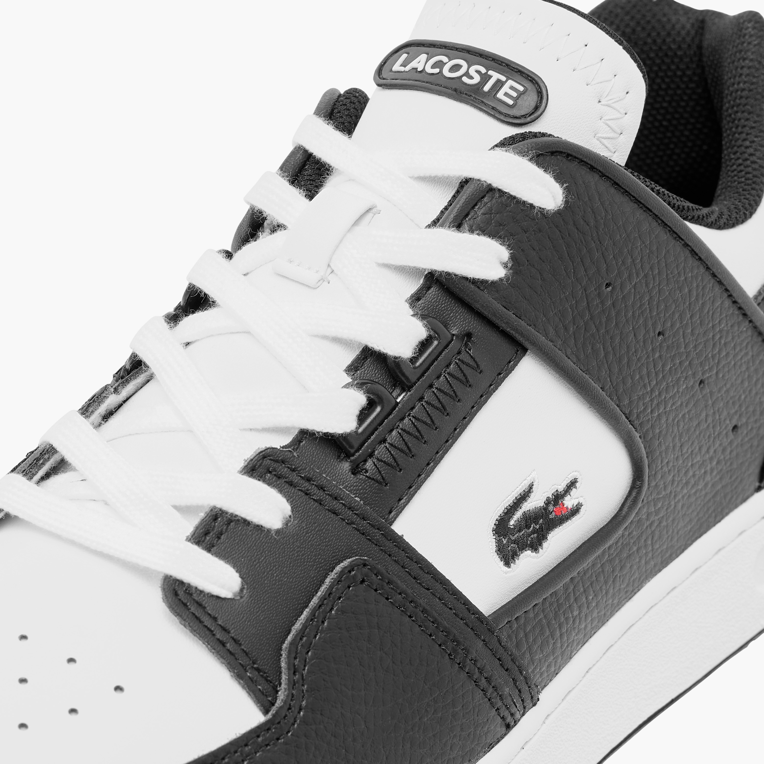 حذاء سنيكرز بألواح ورباط إغلاق للرجال من لاكوست-men-shoes-sneakers-image-4