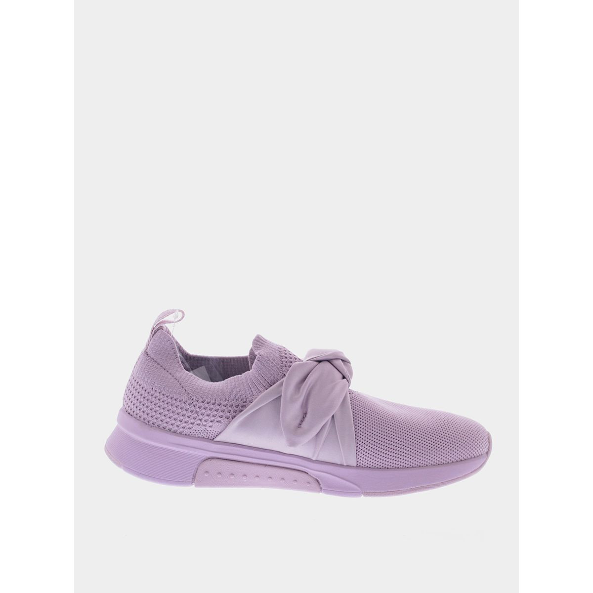 حذاء رياضي بتفاصيل شبكية من سكيتشرز-women-shoes-loafersandmoccasins-image-2