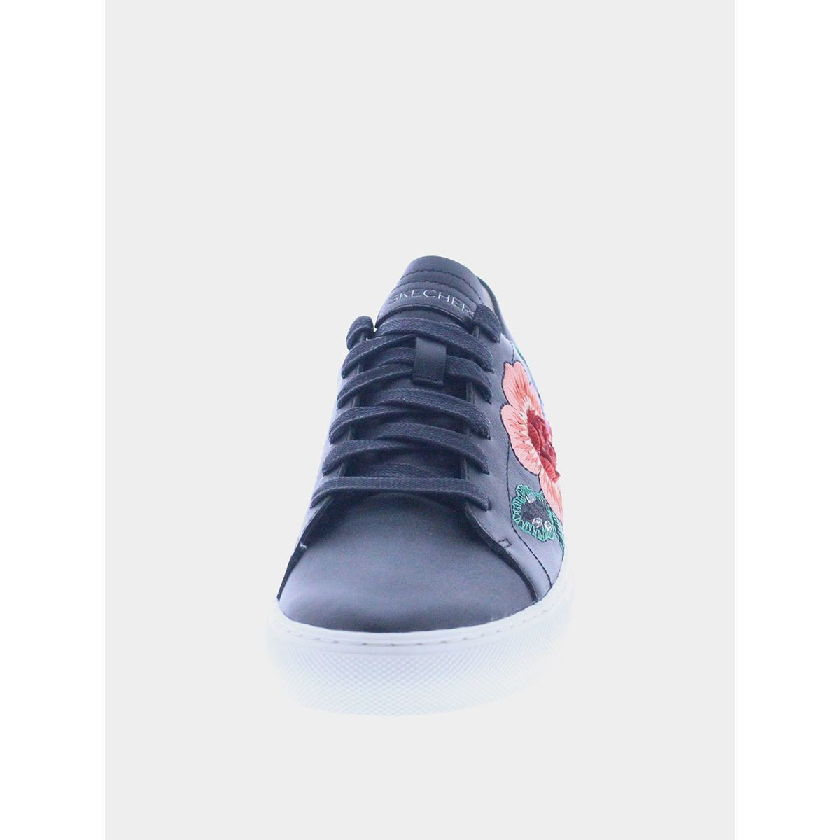 حذاء سنيكرز مزين بتطريزات من سكيتشرز-sports-women-shoes-image-3