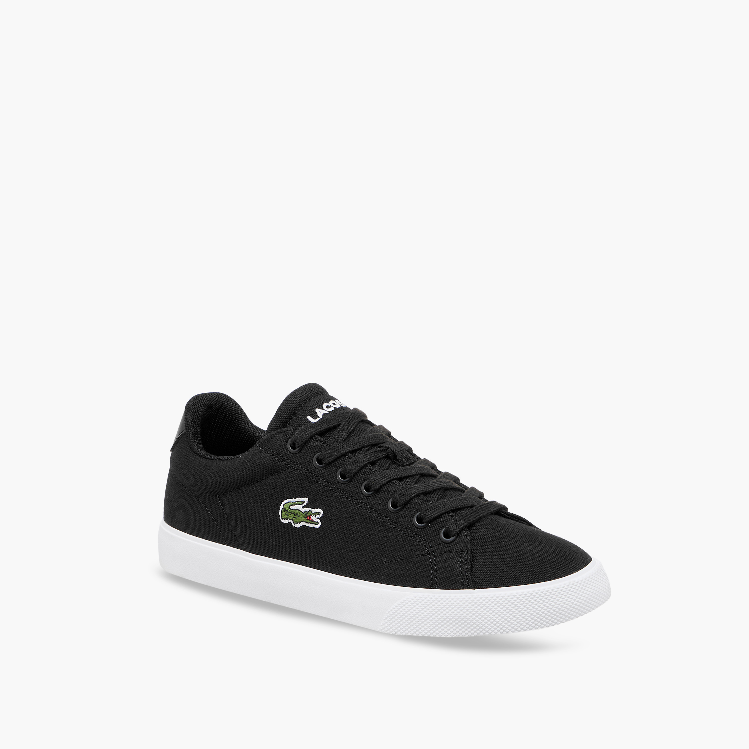 حذاء سنيكرز برباط إغلاق وتفاصيل شعار من لاكوست-women-shoes-sneakers-image-2
