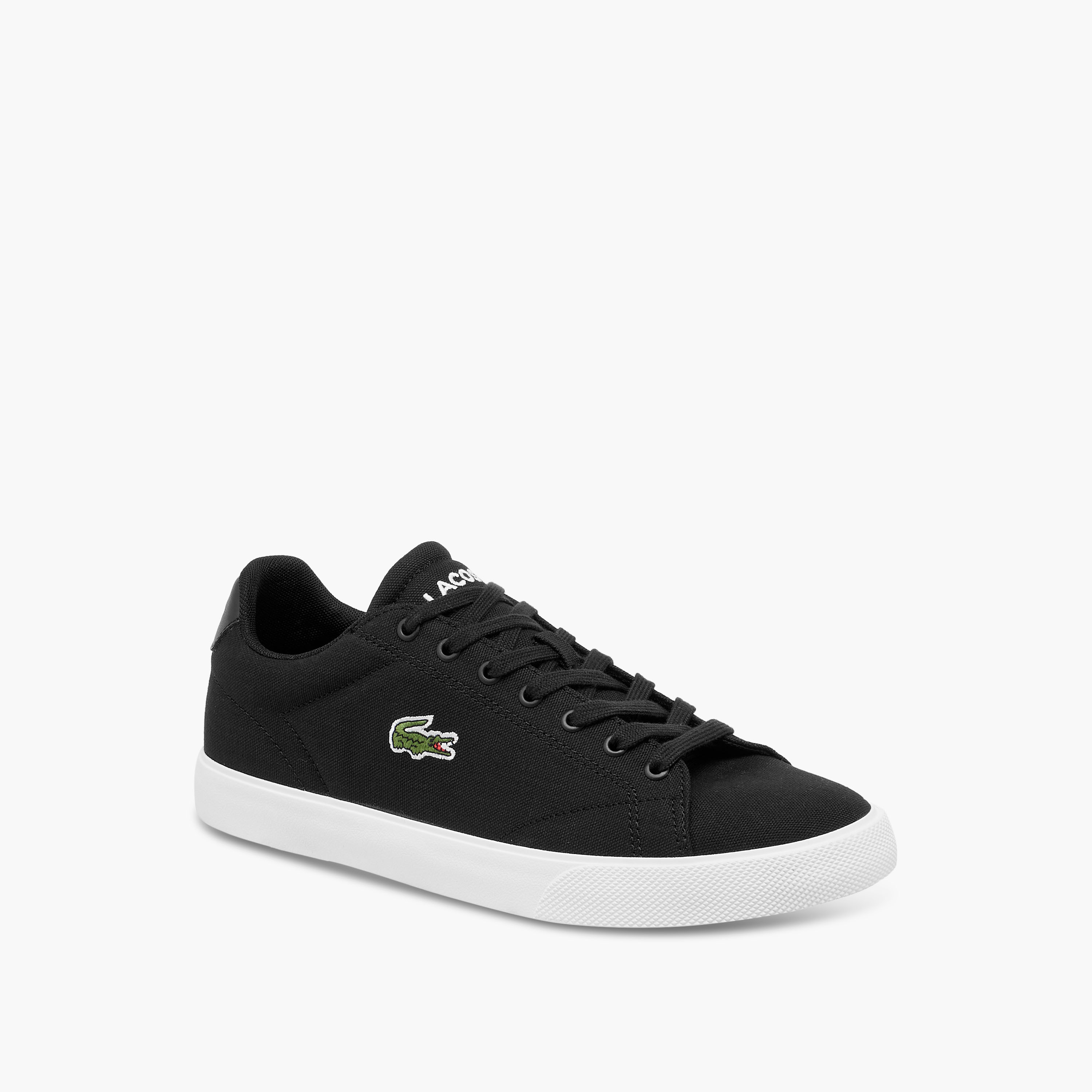 حذاء سنيكرز برباط إغلاق وتفاصيل شعار من لاكوست-men-shoes-sneakers-image-2