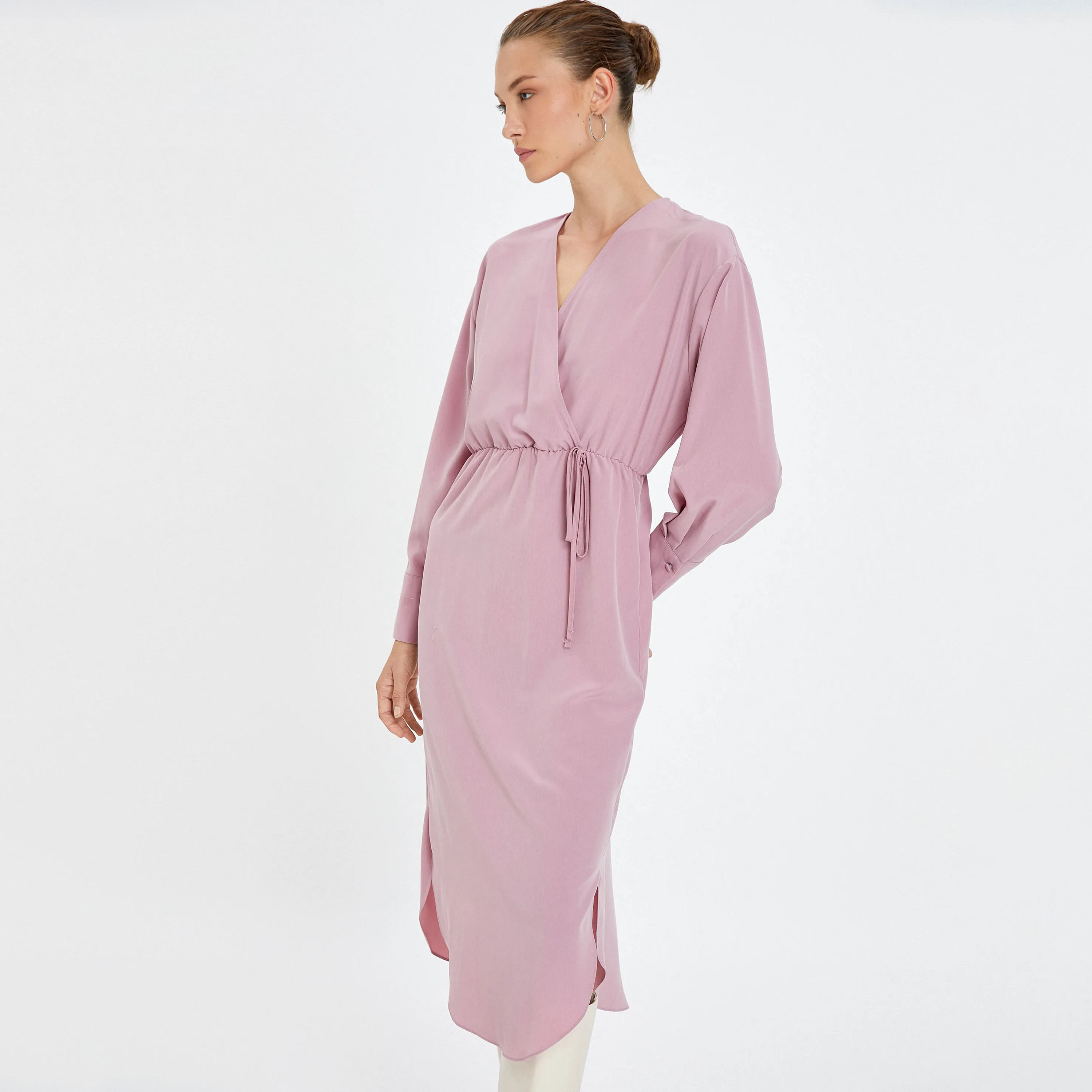 فستان ميدي بتصميم لف (Wrap) وفتحة رقبة متقاطعة (Surplice) باللون الوردي للنساء من كوتون-women-clothing-dresses-image-4