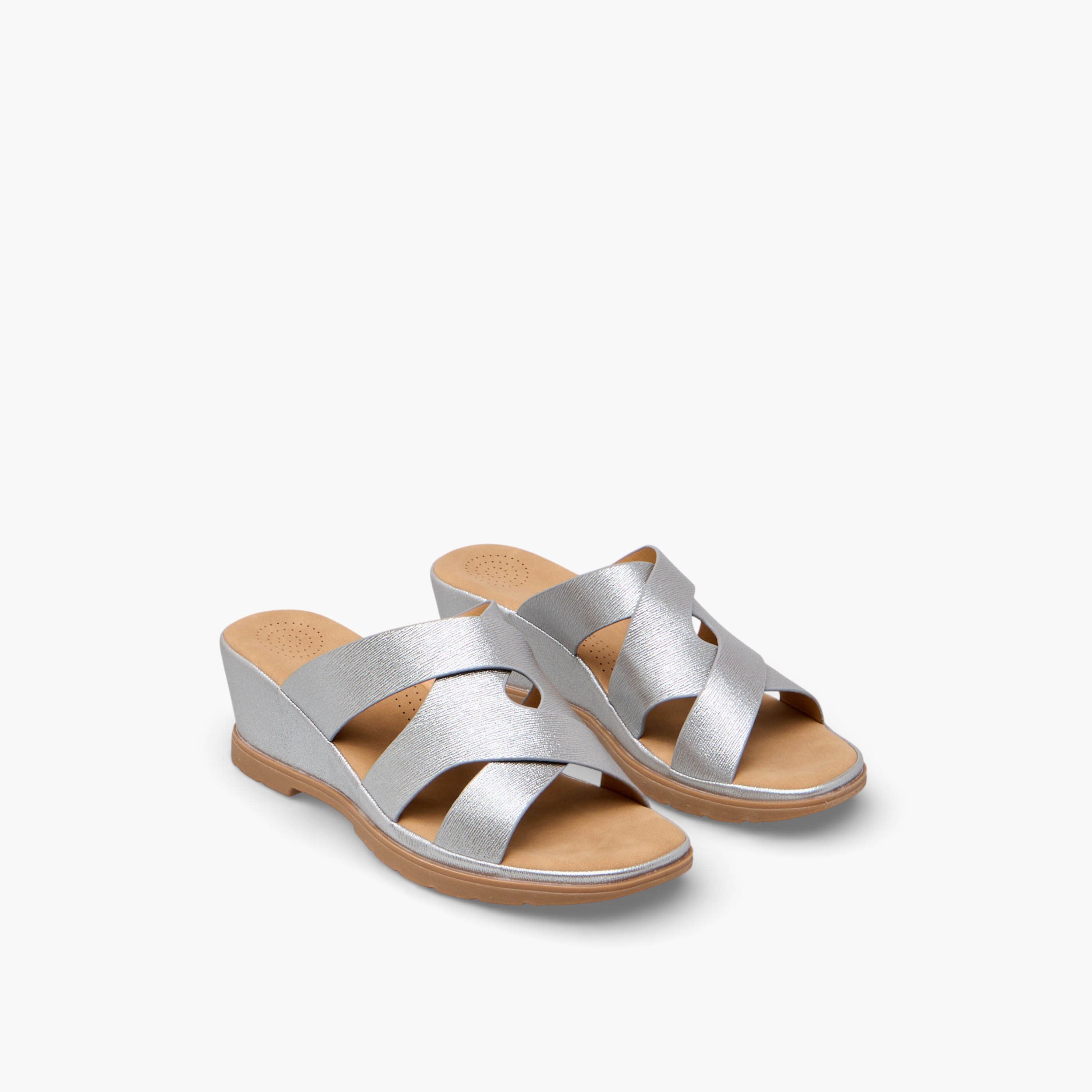 صندل مريح بكعب ويدج للنساء من فلورا بيلا-women-shoes-sandals-heeled-image-1