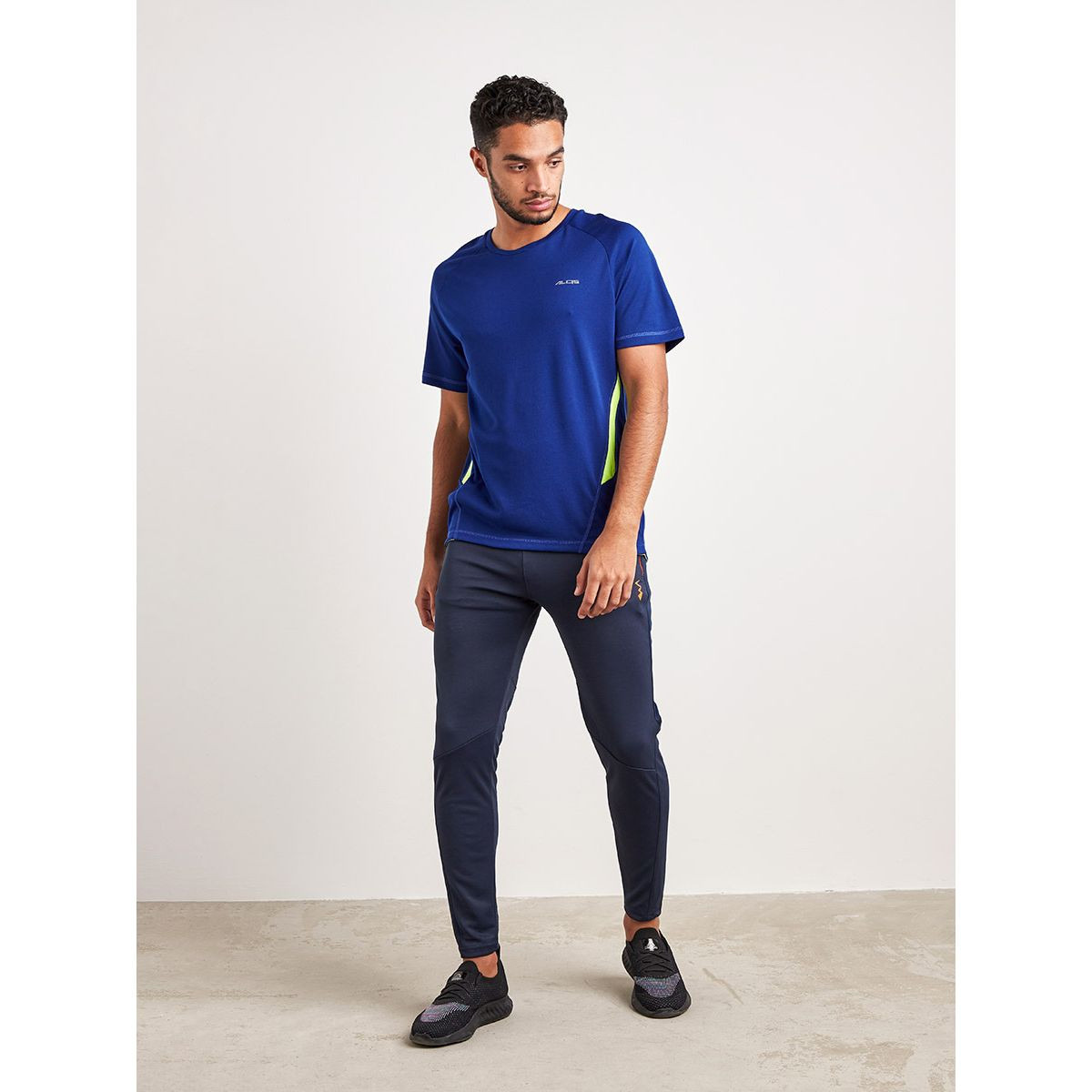 Styli Plain Track Pants with Side Zip Pockets-men-clothing-sportswearandactivewear-bottoms-image-1