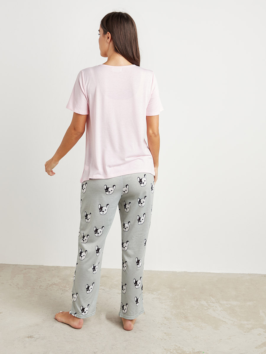 طقم بيجاما تيشيرت سادة وبطلون مطبوع من ستايلي-women-clothing-nightwear-pyjamas-longsets-image-2