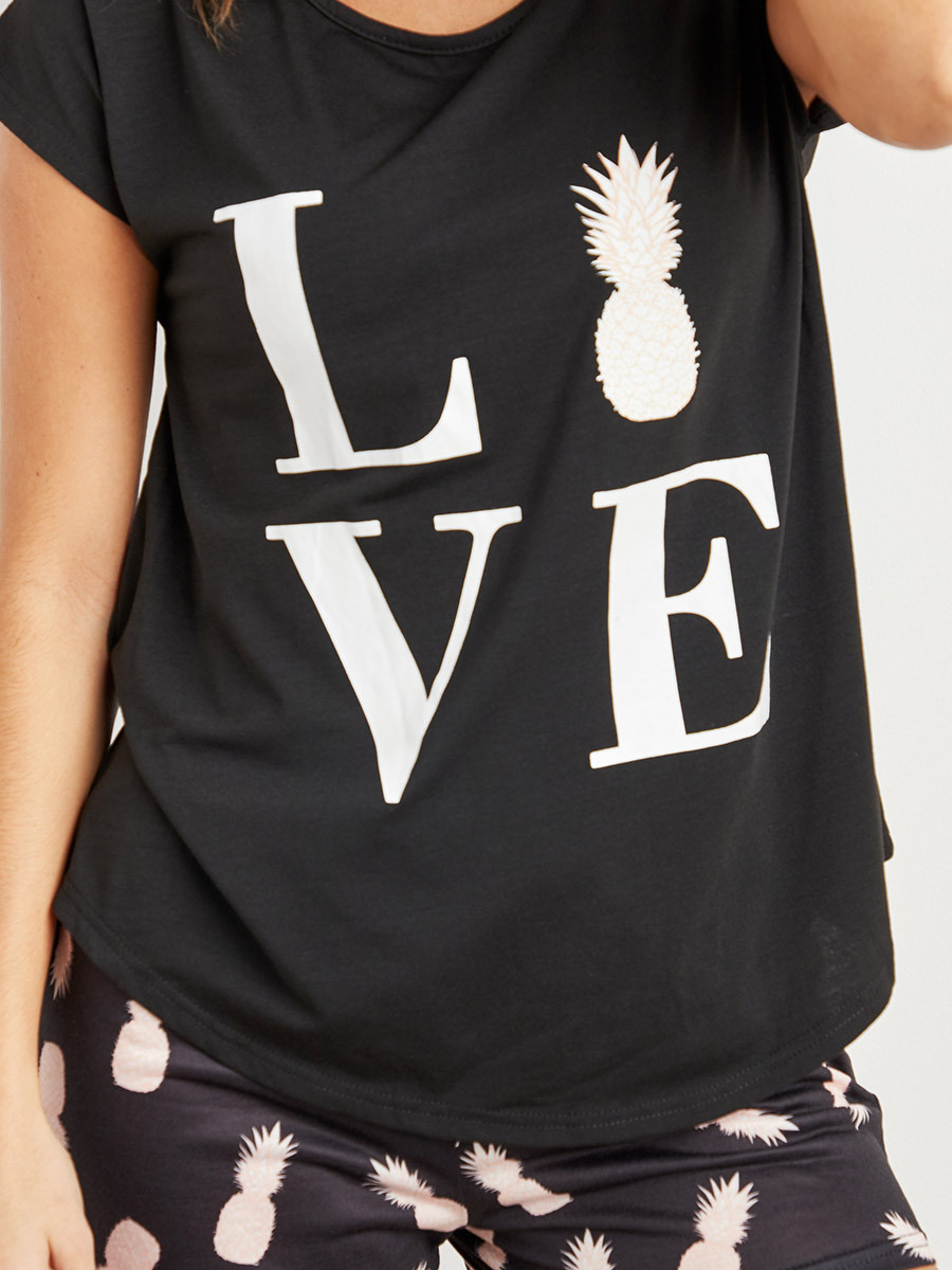 طقم تيشيرت مطبوع وشورت من ستايلي-women-clothing-nightwear-pyjamas-longsets-image-3