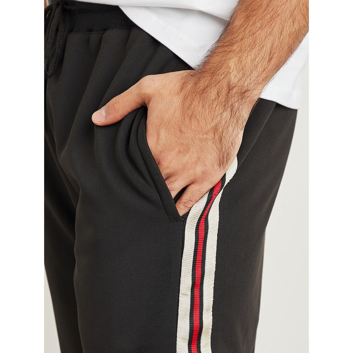 بنطلون رياضي بخطوط جانبية من ستايلي-sports-men-clothing-bottoms-image-3