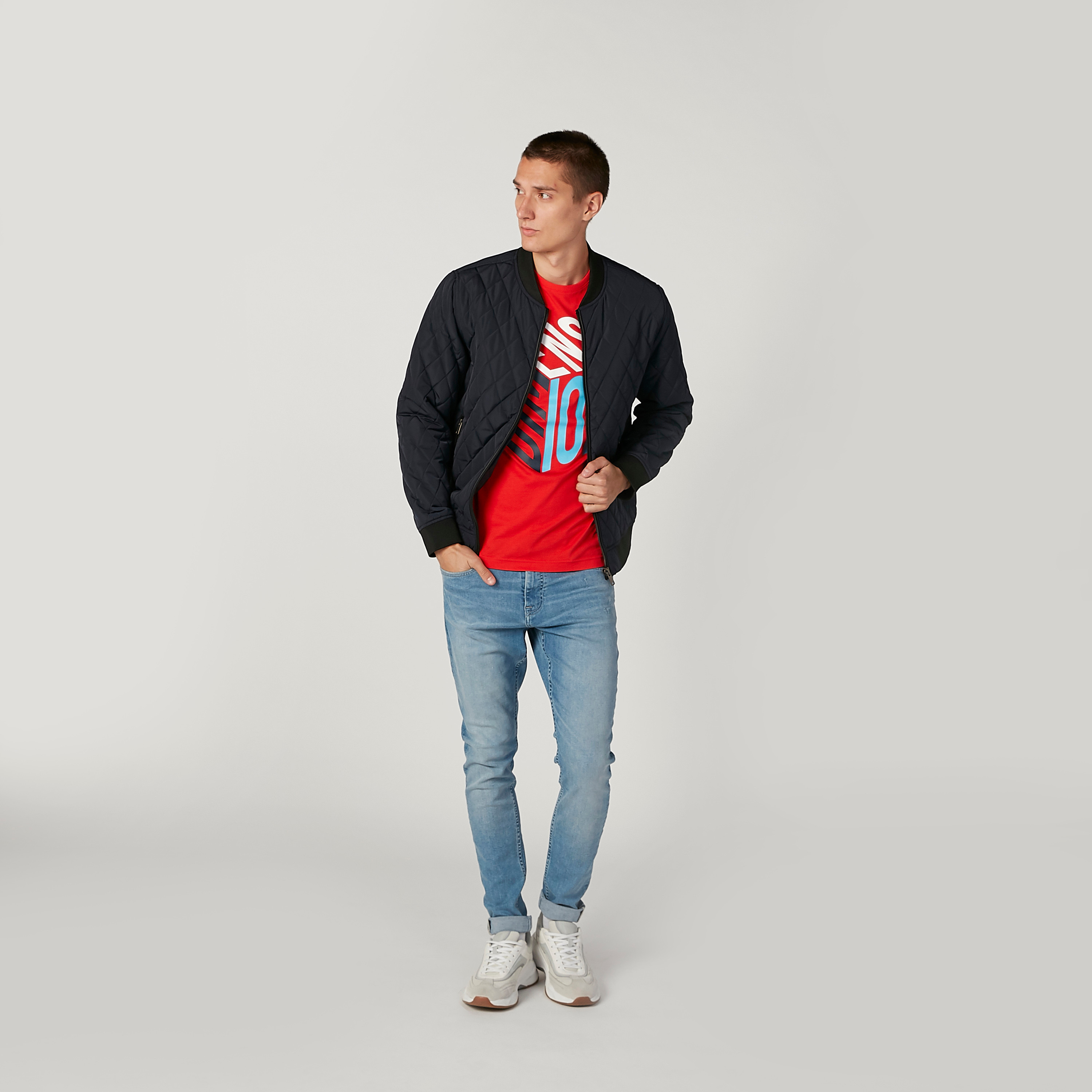 جاكيت بومبر بارز الملمس بأكمام طويلة وجيوب-men-clothing-jacketsandblazers-jackets-image-2