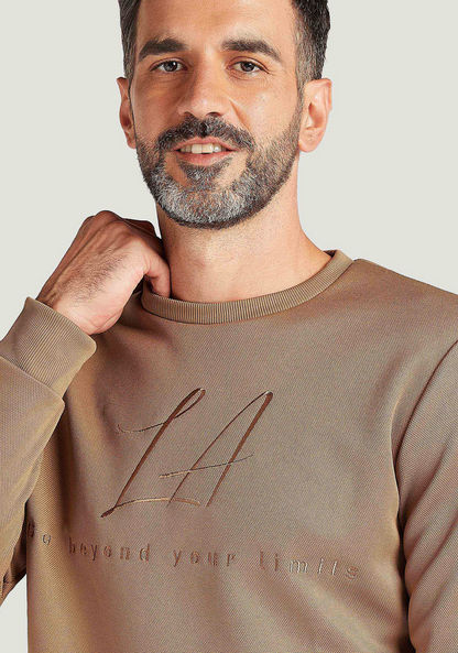 Embroidered Crew Neck Sweatshirt with Long Sleeves