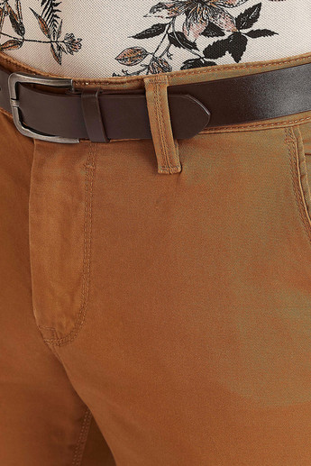Sustainable Solid Chinos with Button Closure and Pin Buckle Belt