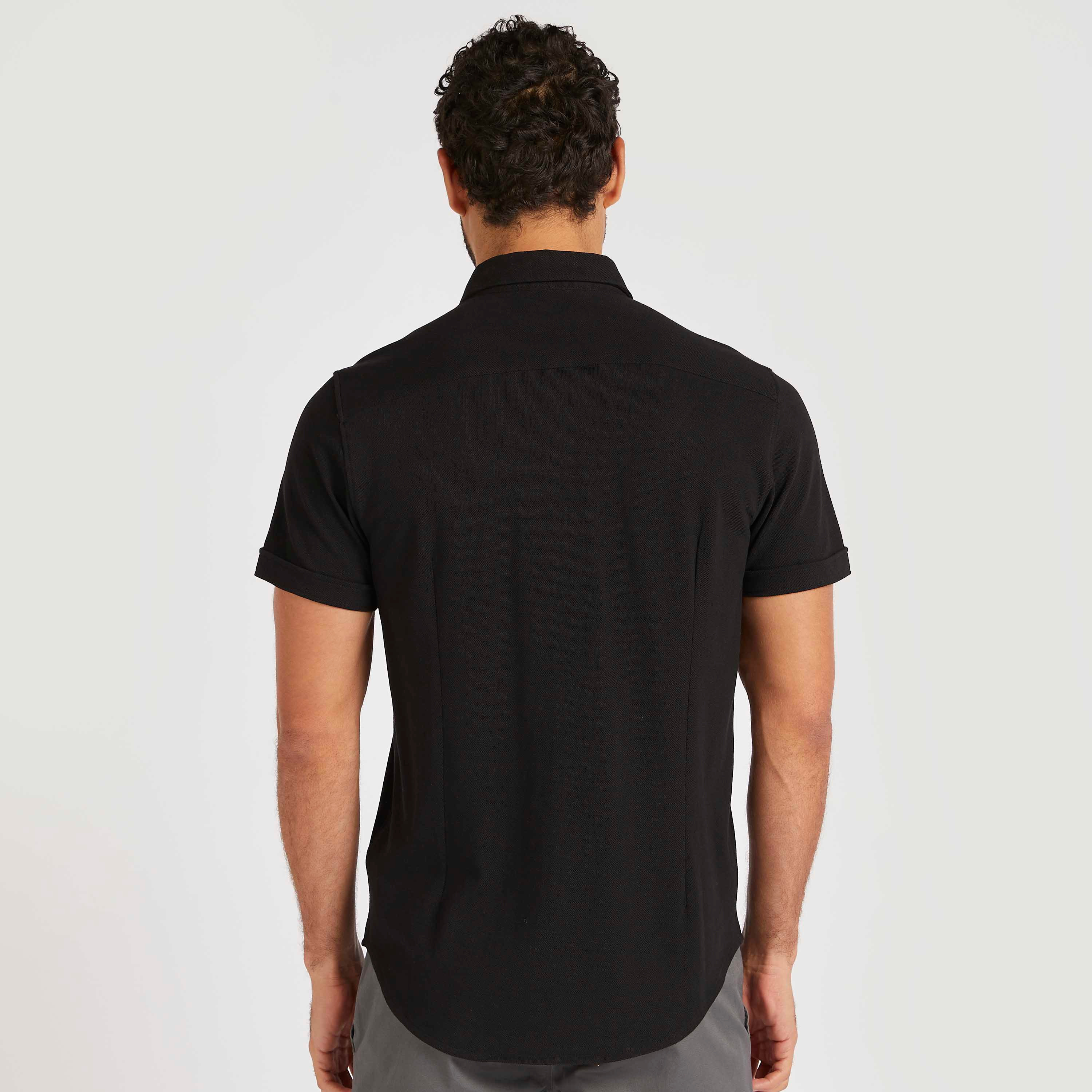 قميص بارز الملمس بقصة سليم وياقة عاديّة وأكمام قصيرة-men-clothing-shirts-image-14