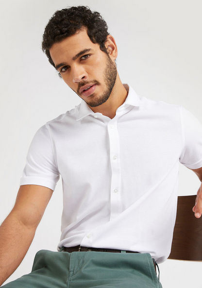 Slim Fit Solid Collared Shirt with Short Sleeves