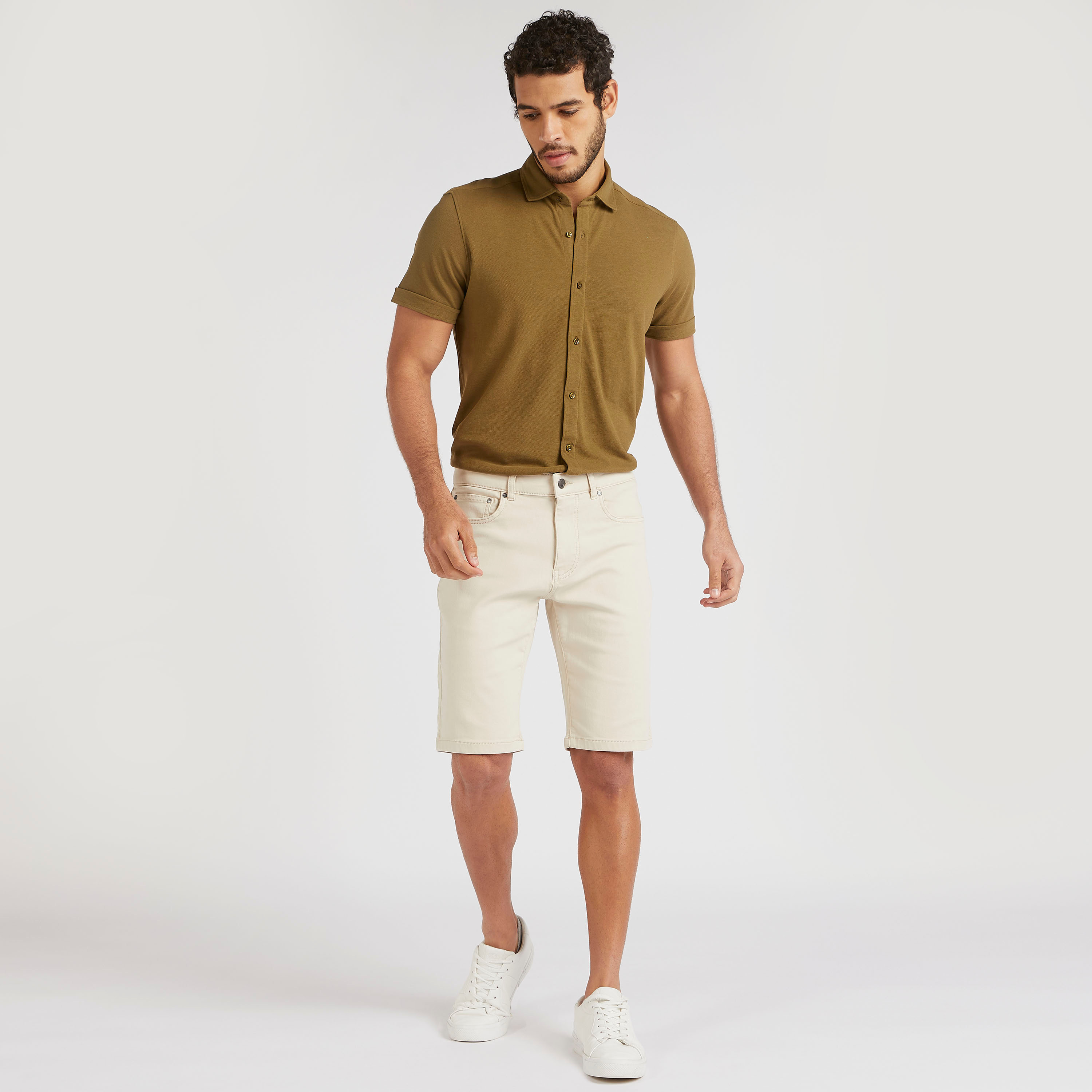 قميص بارز الملمس بقصة سليم وياقة عاديّة وأكمام قصيرة-men-clothing-shirts-image-7