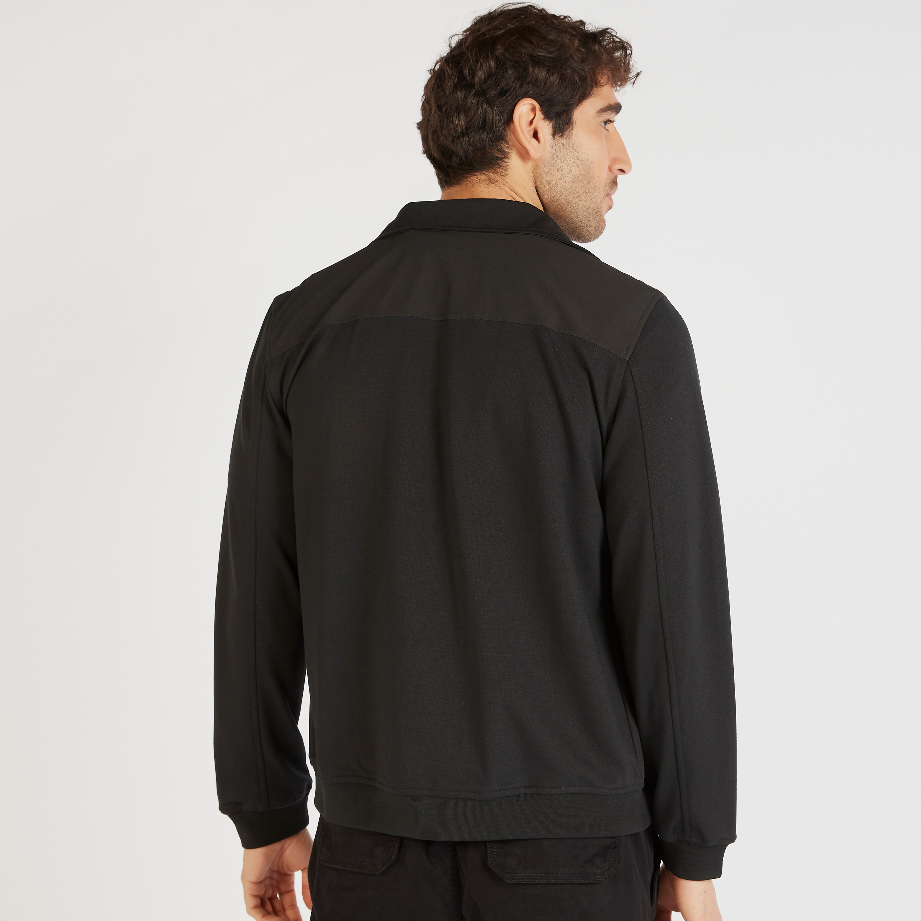 جاكيت خفيف سادة بسحاب وجيوب-men-clothing-jacketsandblazers-jackets-image-4