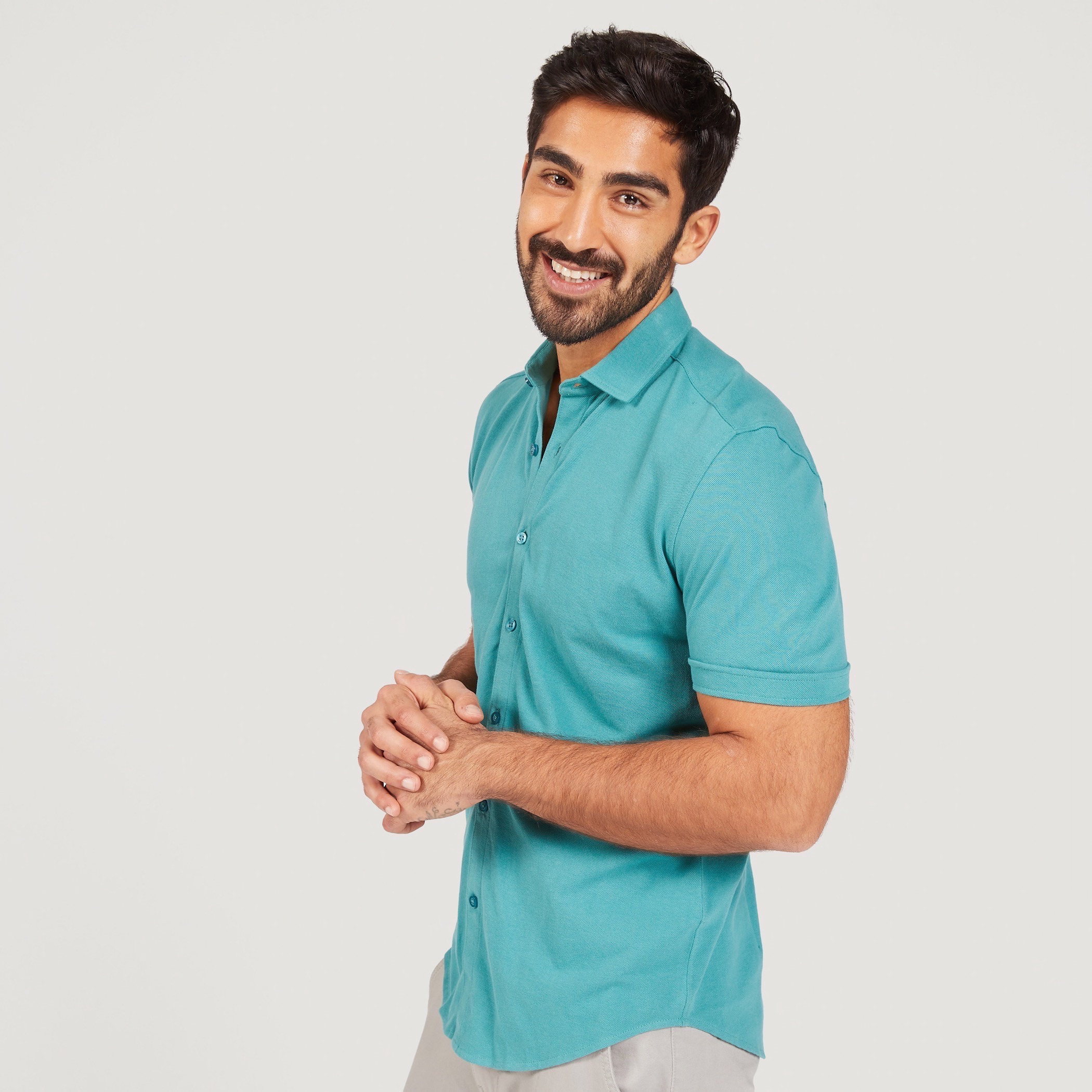 Solid Shirt with Short Sleeves and Button Closure-men-clothing-shirts-image-17