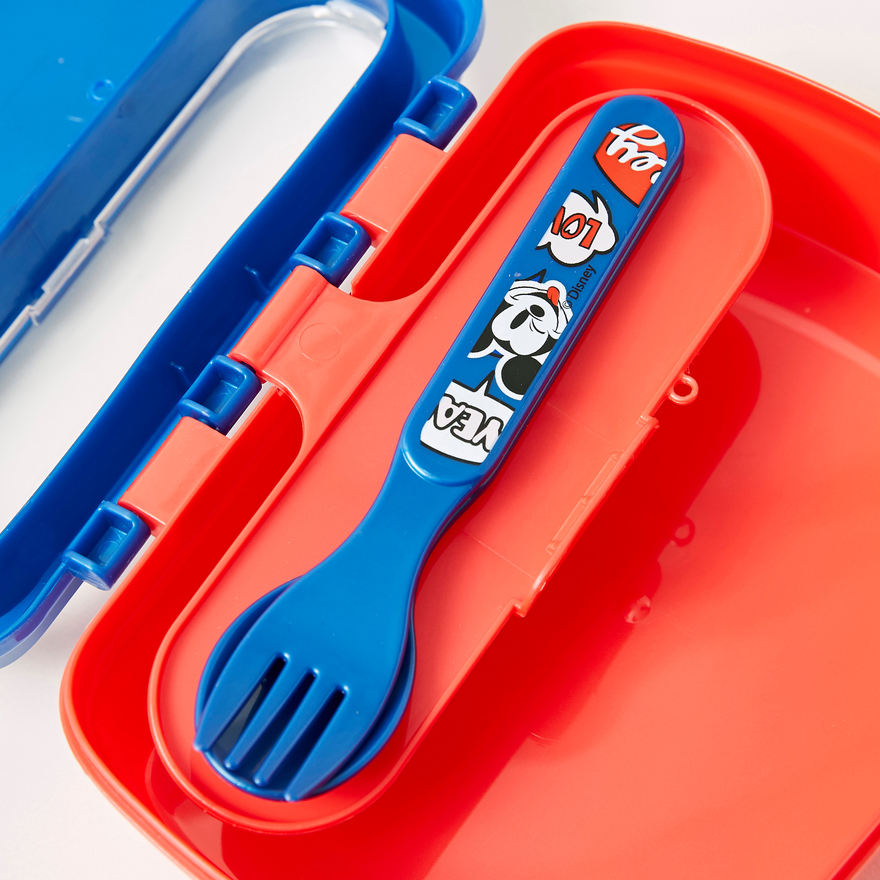 Disney Mickey Mouse Print Sandwich Box with Cutlery- 600ml-school-lunchessentials-lunchboxes-image-3