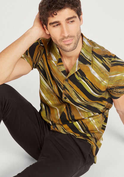 Printed Shirt with Short Sleeves and Button Closure-Shirts-image-0