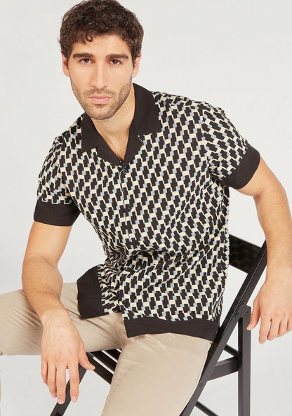 Printed Shirt with Short Sleeves and Button Closure-Shirts-image-0