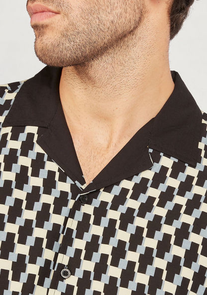 Printed Shirt with Short Sleeves and Button Closure-Shirts-image-4