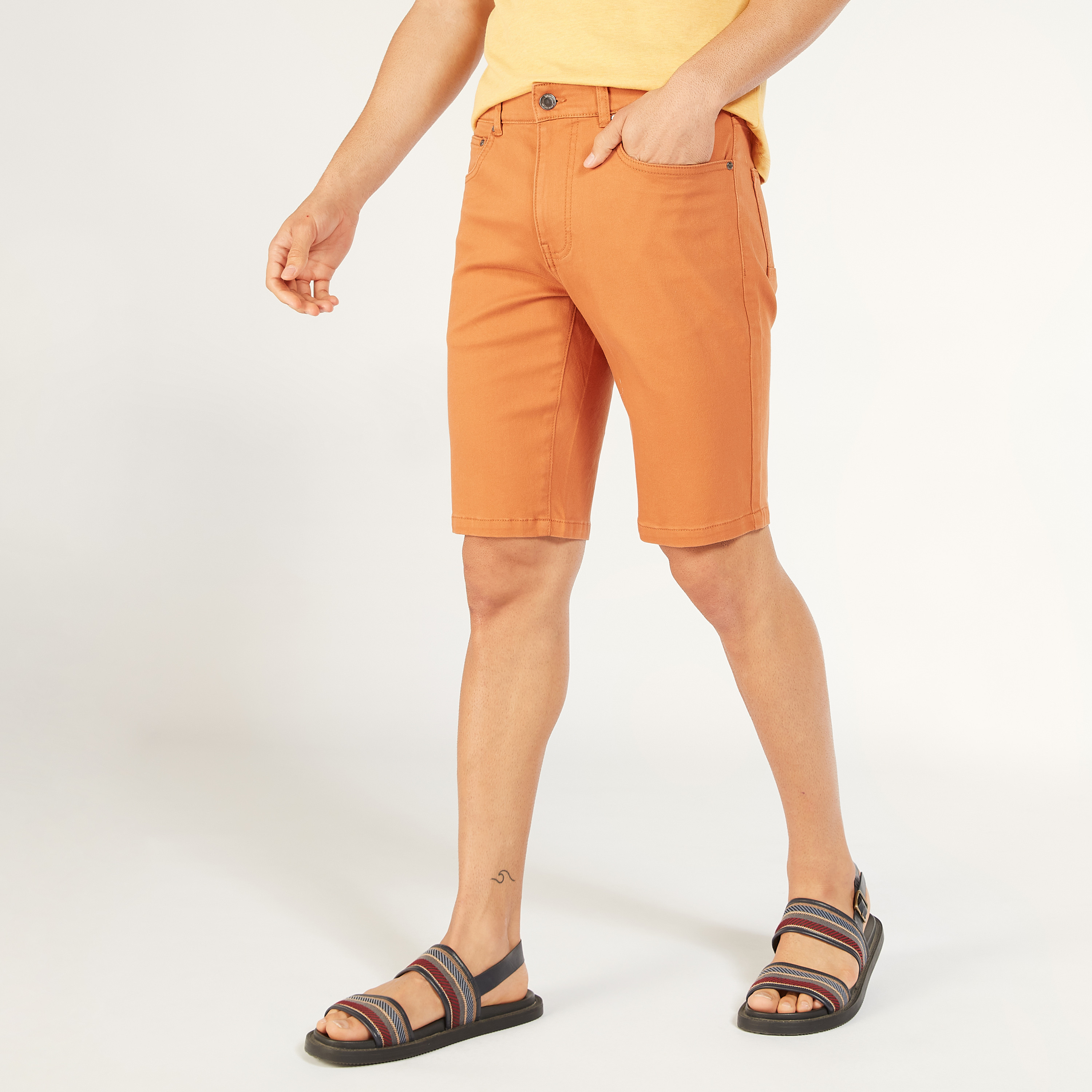 شورت سادة بجيوب وزر إغلاق-men-clothing-bottoms-shorts-image-13
