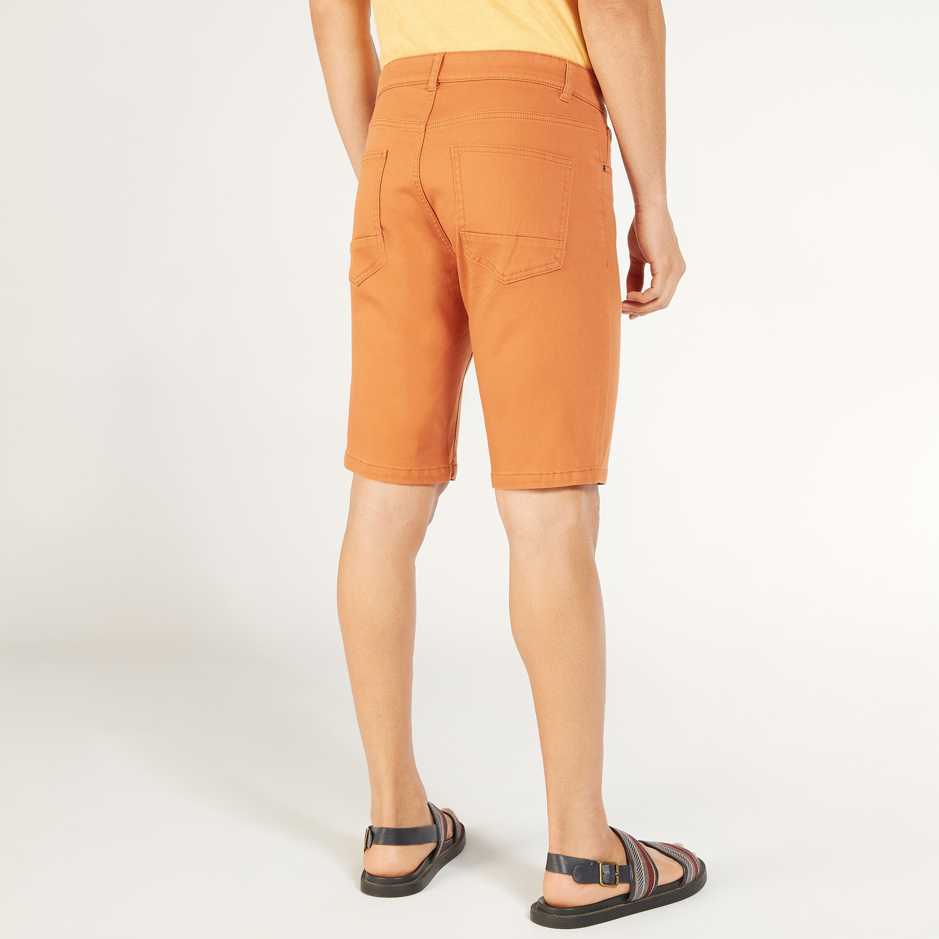شورت سادة بجيوب وزر إغلاق-men-clothing-bottoms-shorts-image-16