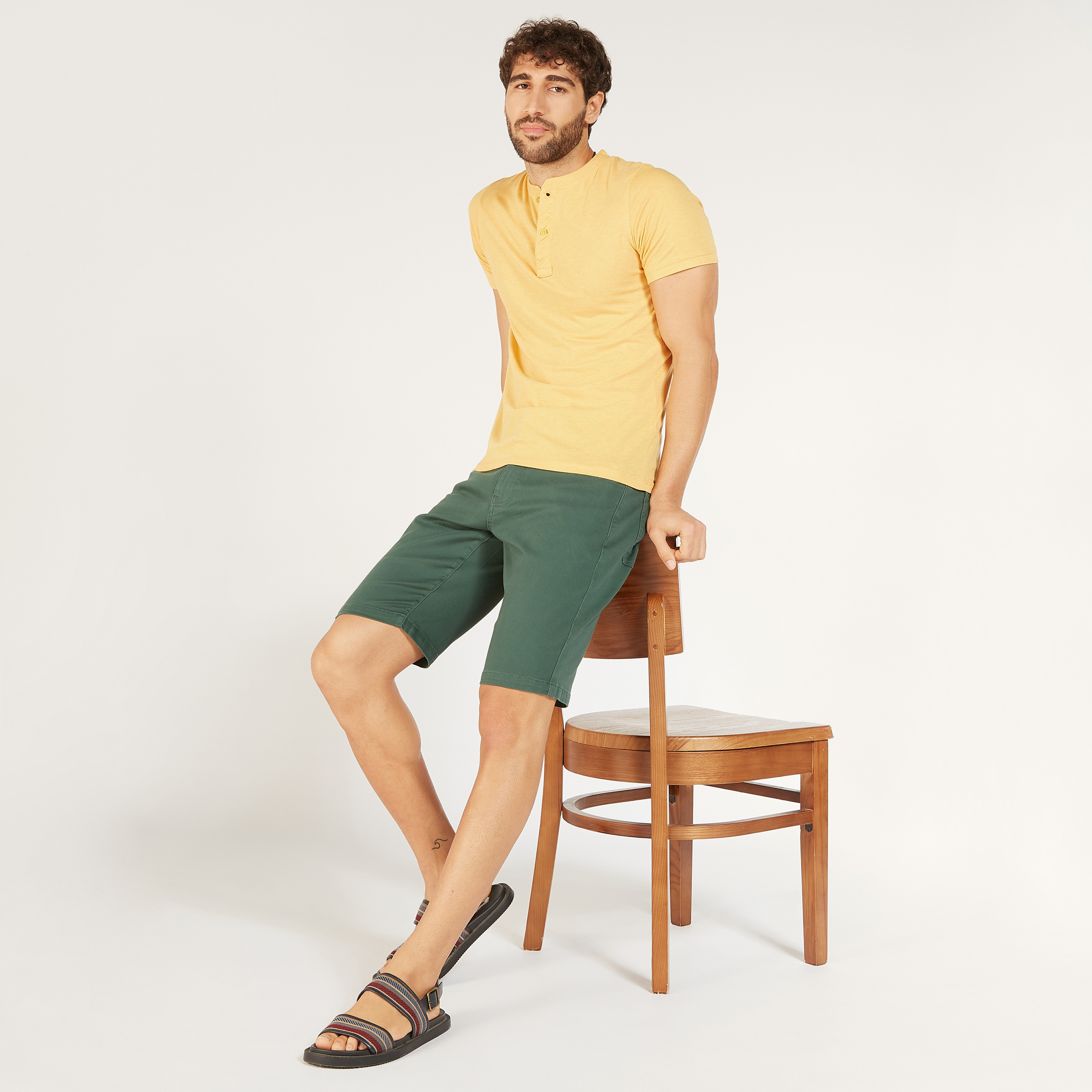 شورت سادة بجيوب وزر إغلاق-men-clothing-bottoms-shorts-image-18