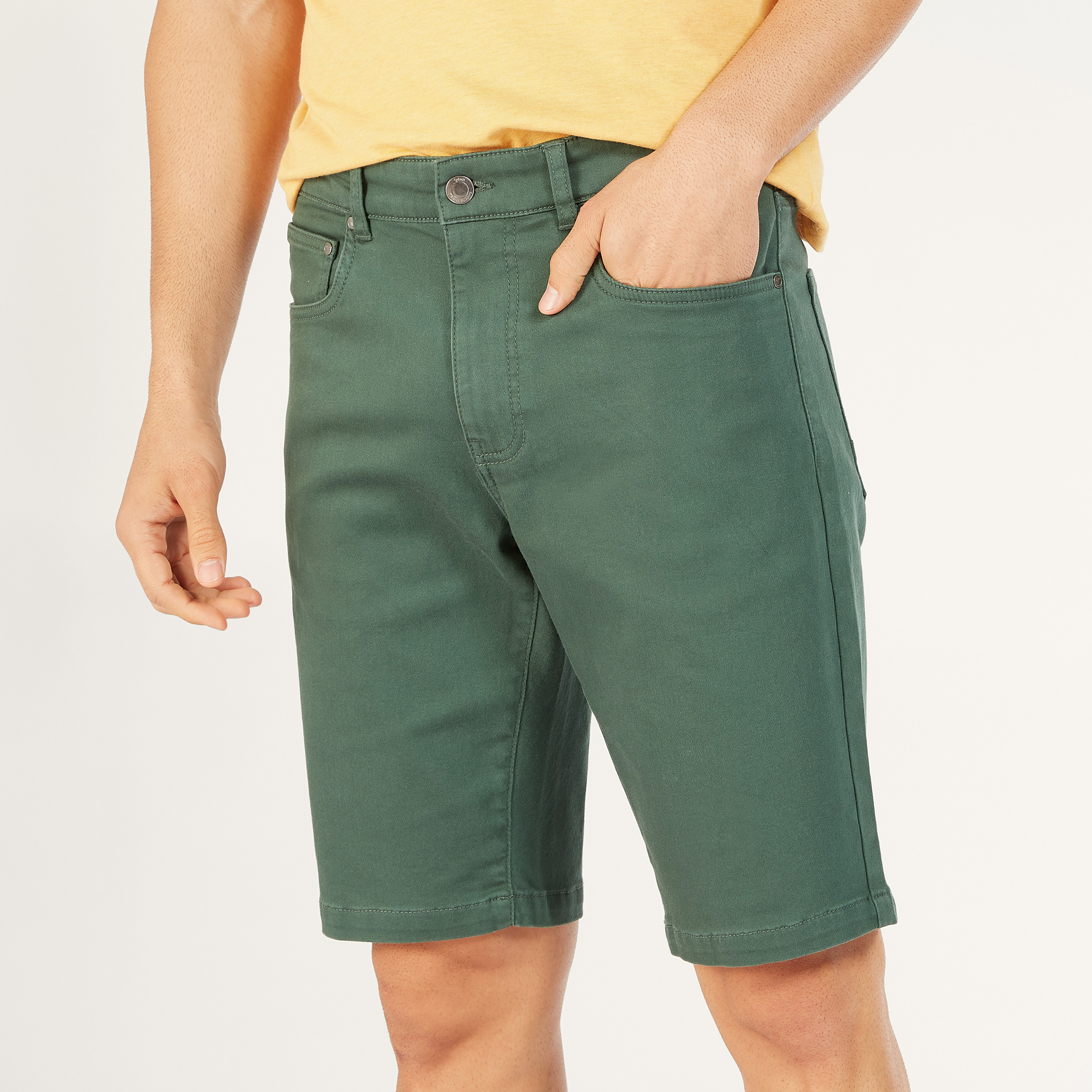 شورت سادة بجيوب وزر إغلاق-men-clothing-bottoms-shorts-image-19