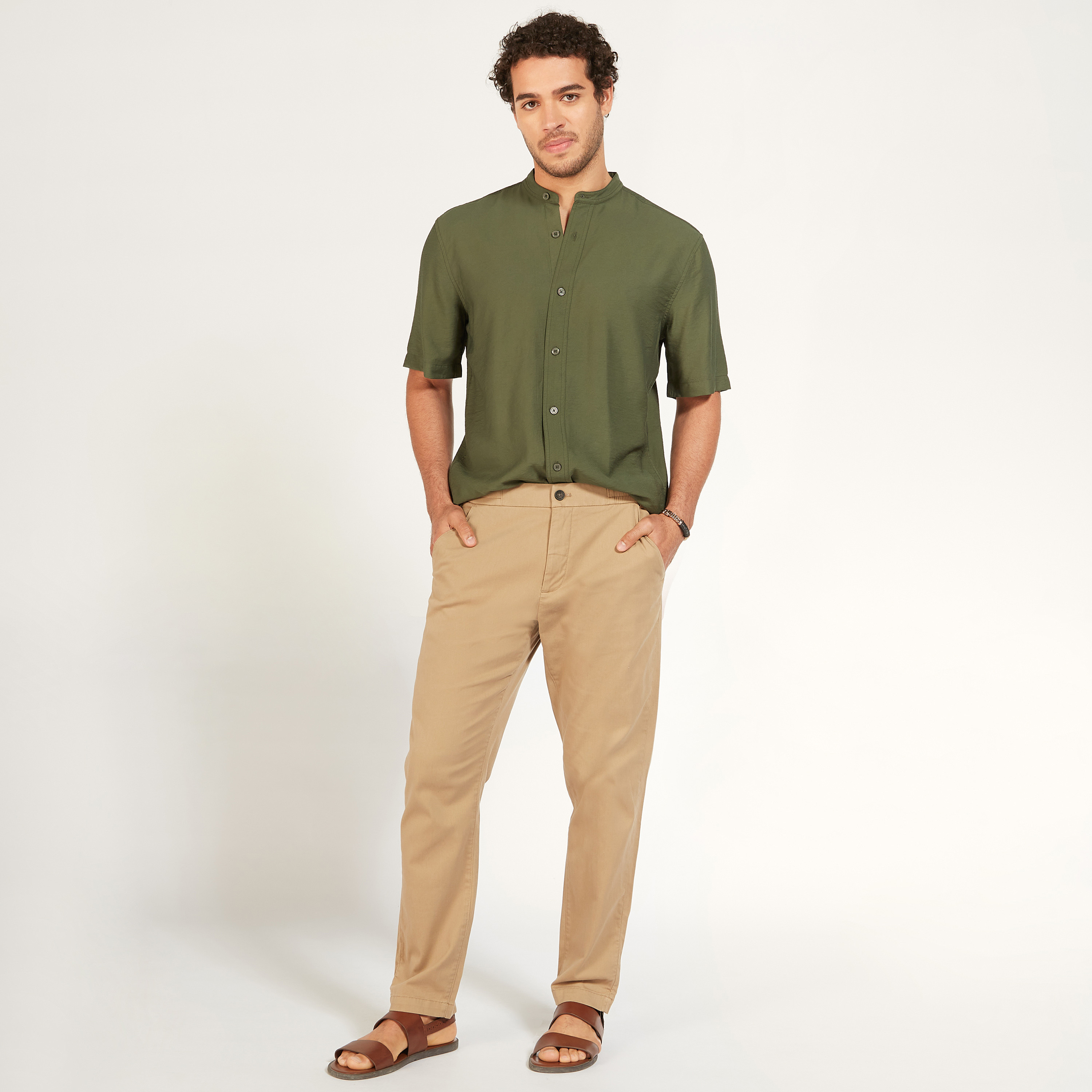 بنطلون شينو سادة بأزرار إغلاق-men-clothing-bottoms-trousersandchinos-chinos-image-2