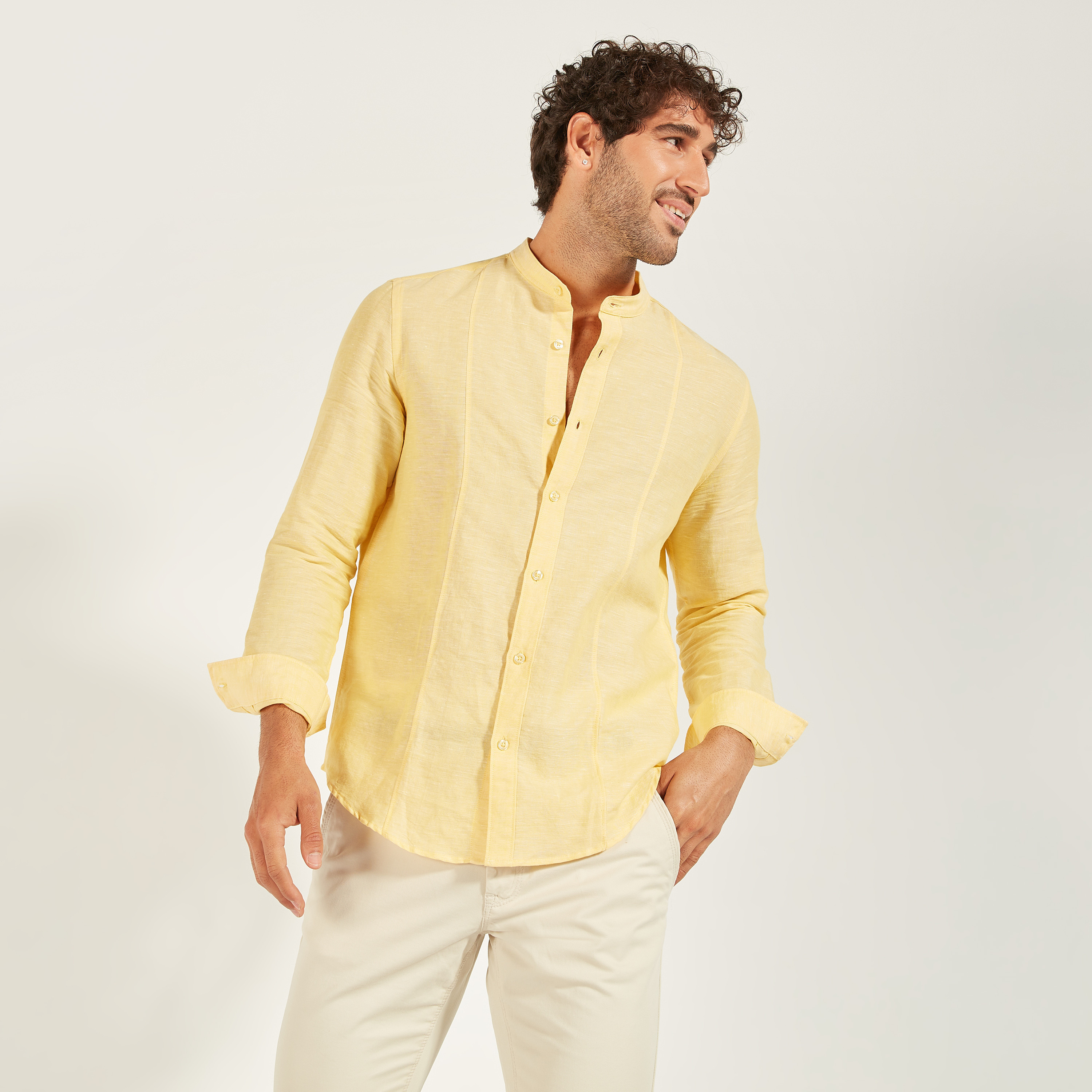 قميص سادة بياقة ماندارين وأكمام طويلة-men-clothing-shirts-image-1