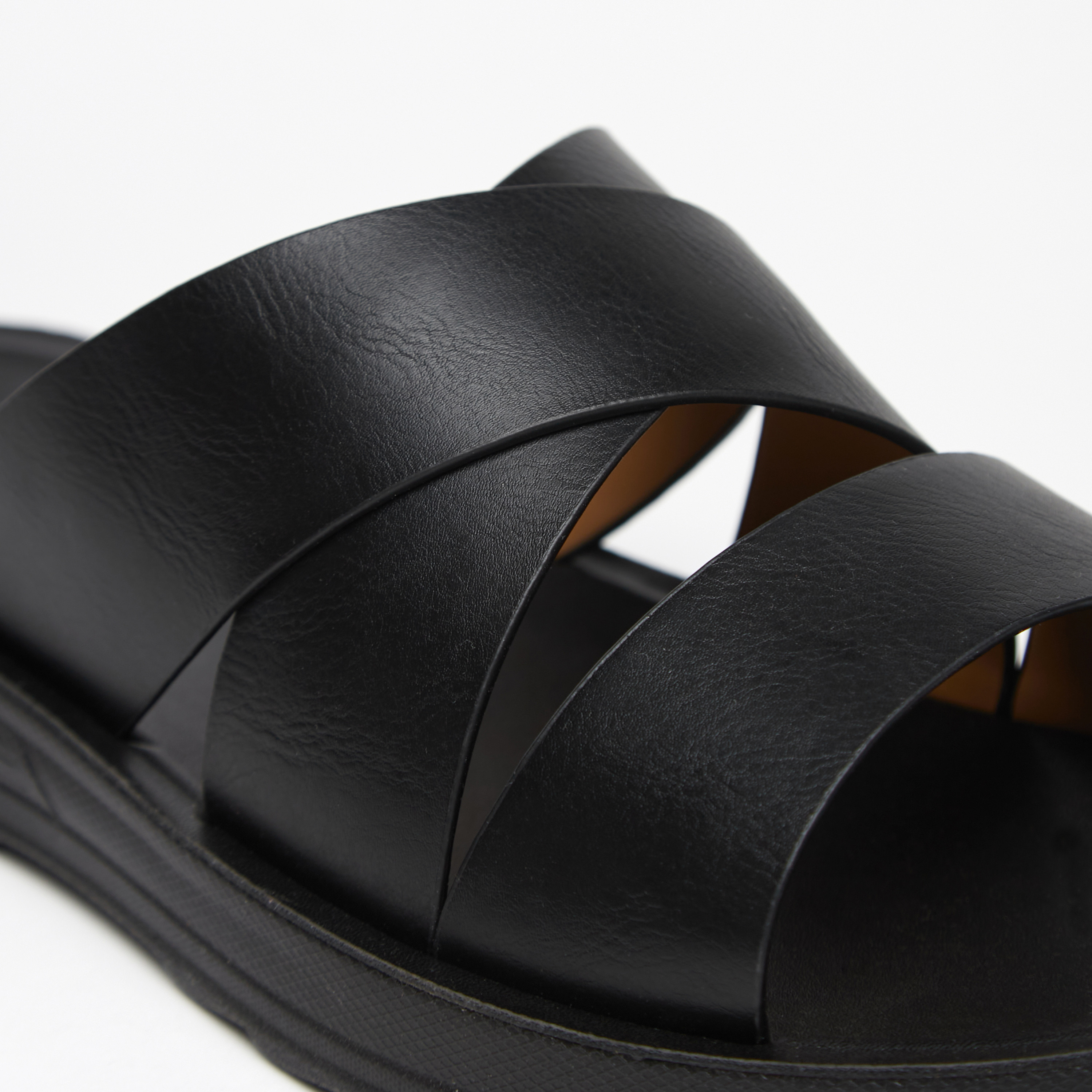 صندل مريح سهل الارتداء للرجال من إل بي إل من شو إكسبريس-cpmen-footwear-sandals-image-5