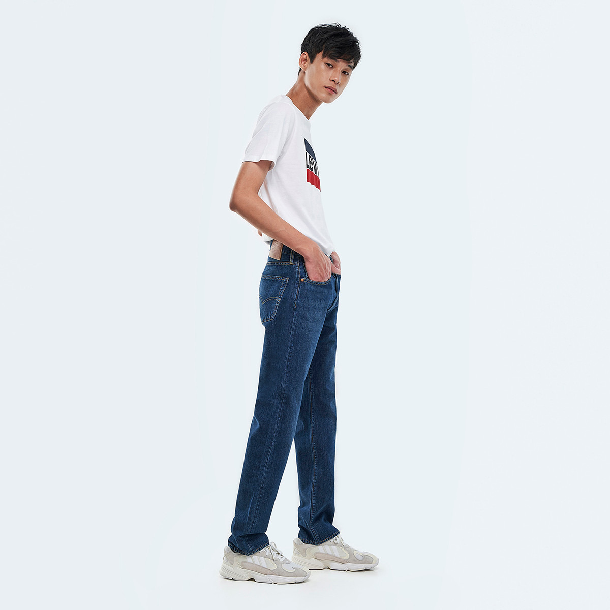 Levi's Men 501 Blue Solid Jeans with Button and Zip Closure-men-clothing-bottoms-jeans-image-4
