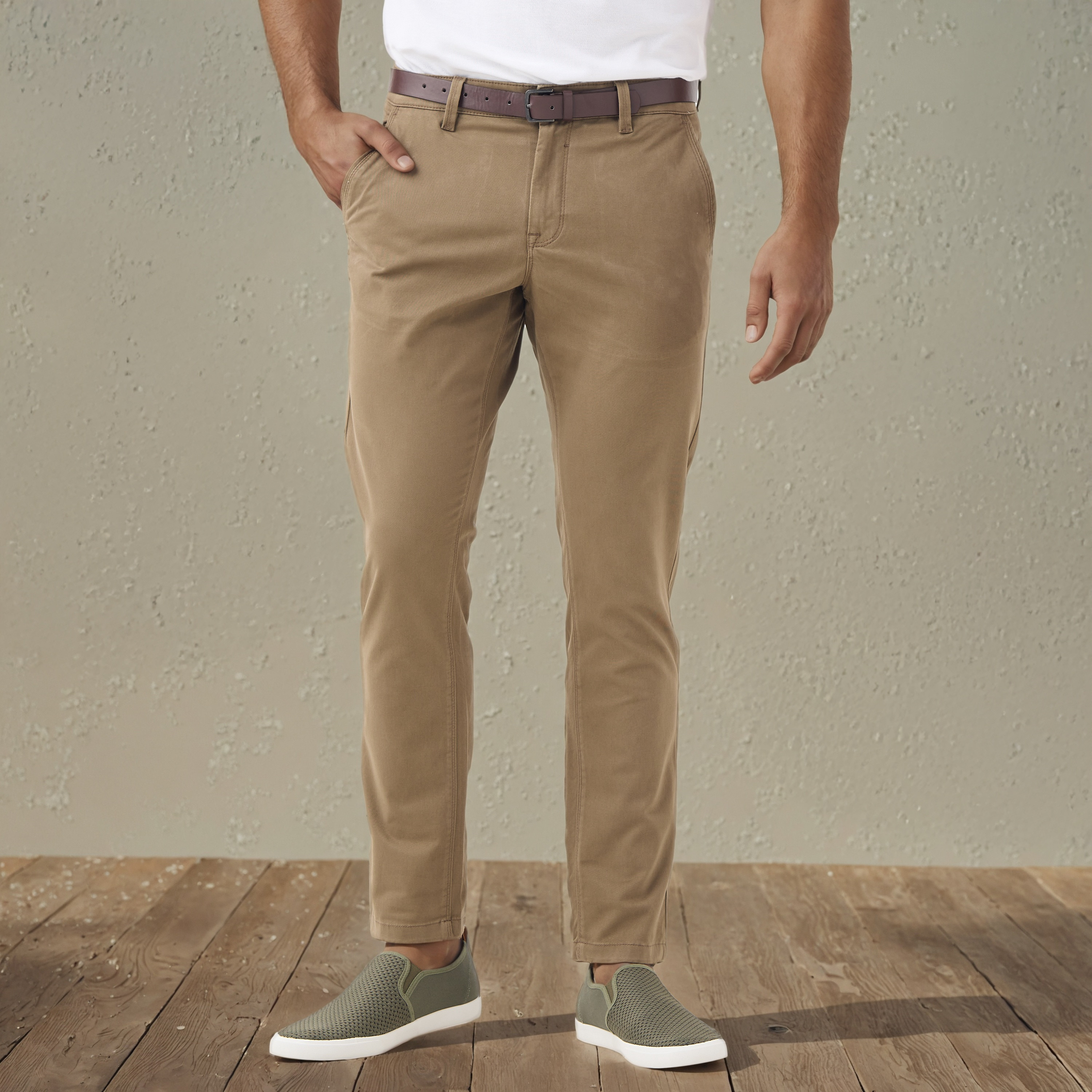 بنطلون تشينو بقصة ضيقة مع إغلاق بأزرار وجيوب-men-clothing-bottoms-trousersandchinos-chinos-image-5