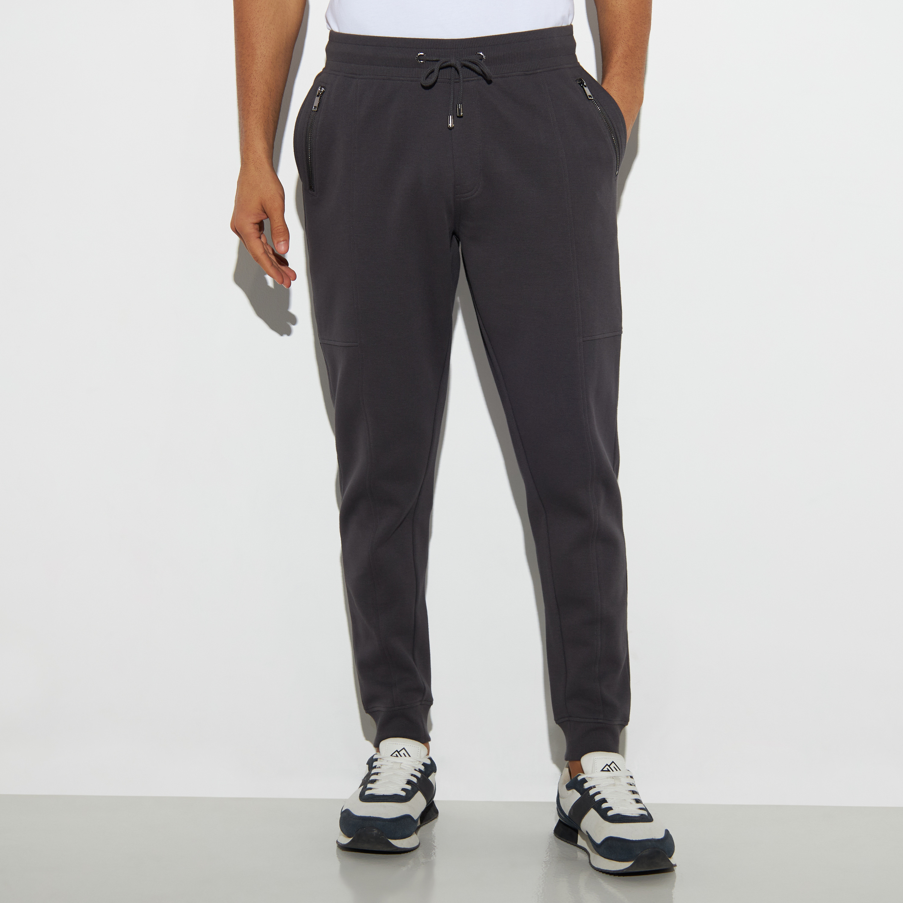 Relaxed discount joggers mens