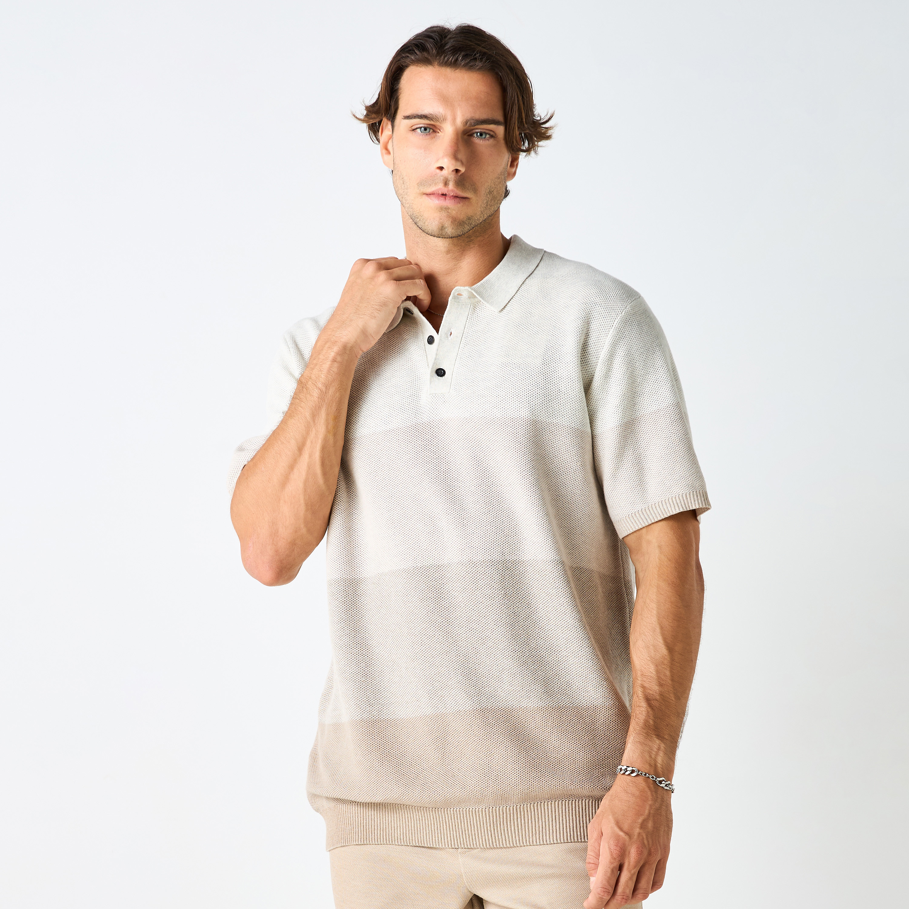 كنزة بارزة الملمس بياقة وأكمام قصيرة-men-clothing-sweatersandpullovers-image-1