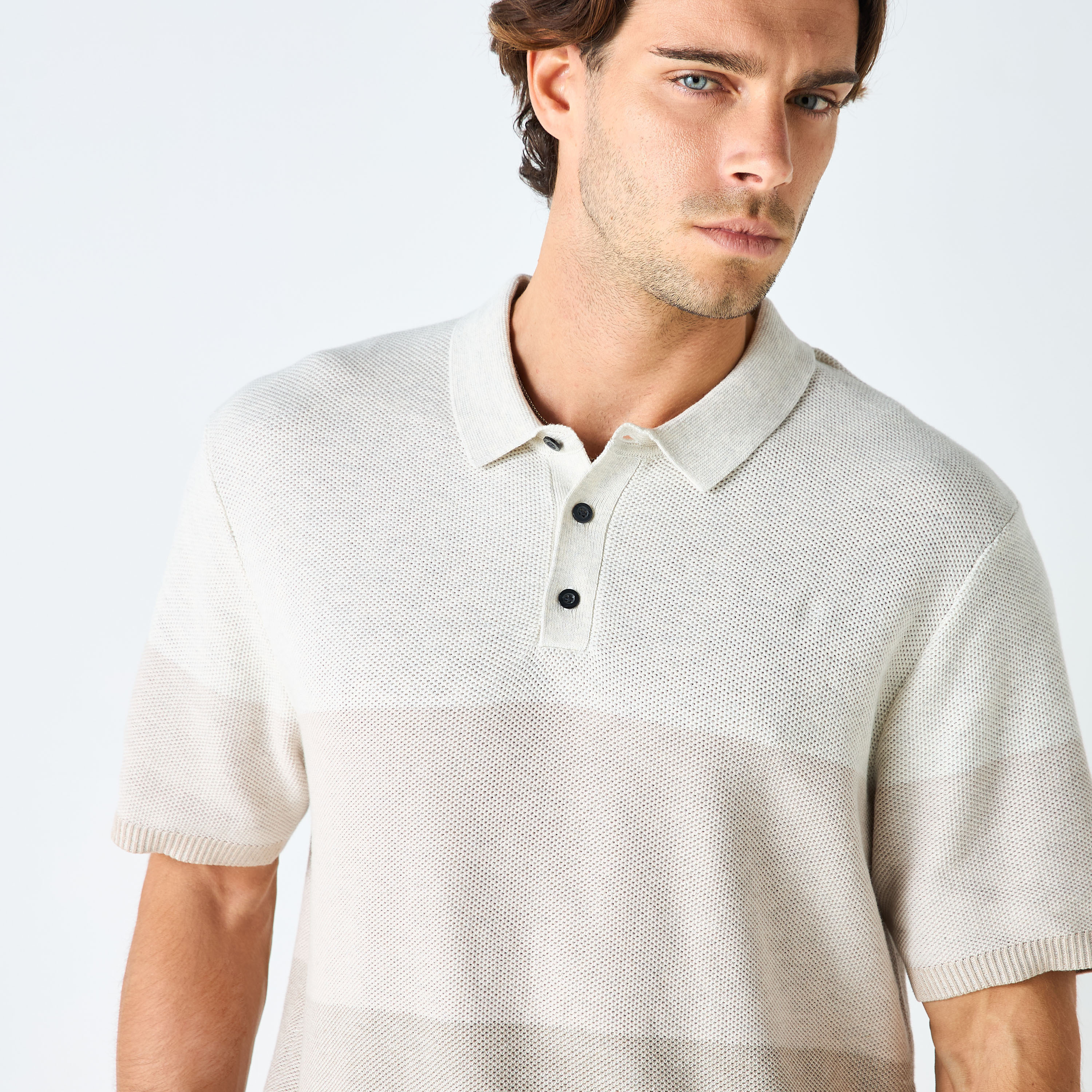 كنزة بارزة الملمس بياقة وأكمام قصيرة-men-clothing-sweatersandpullovers-image-4