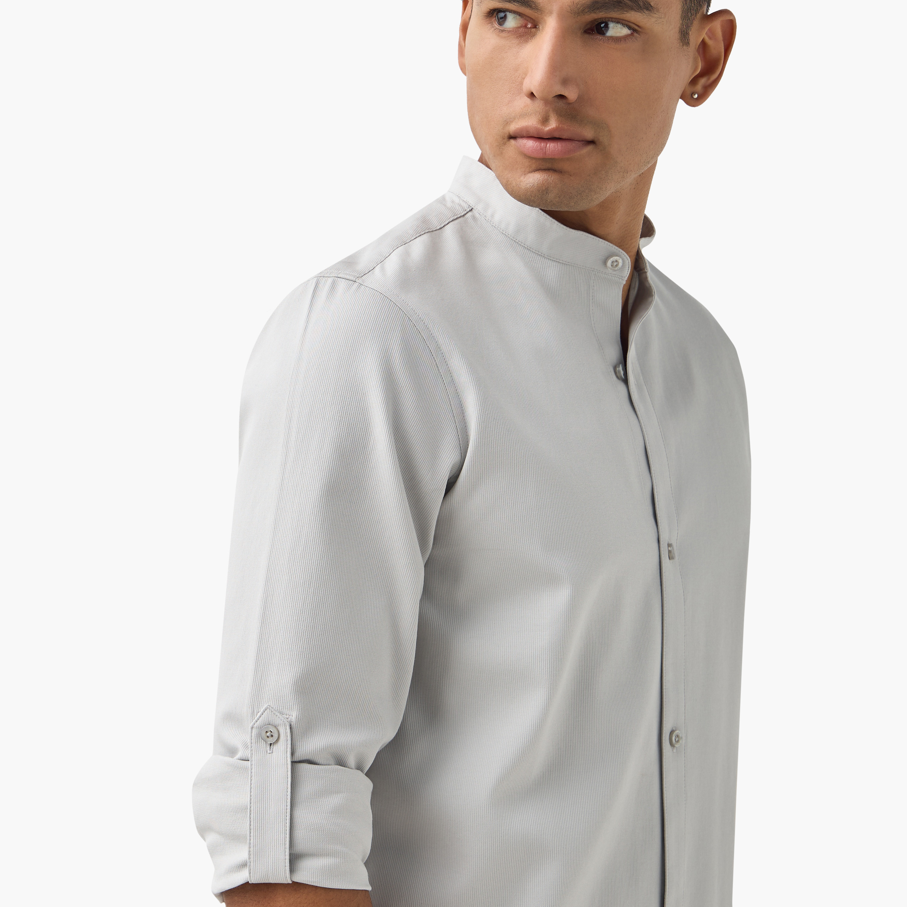 قميص بقصة عادية وياقة وأكمام طويلة-men-clothing-shirts-image-9