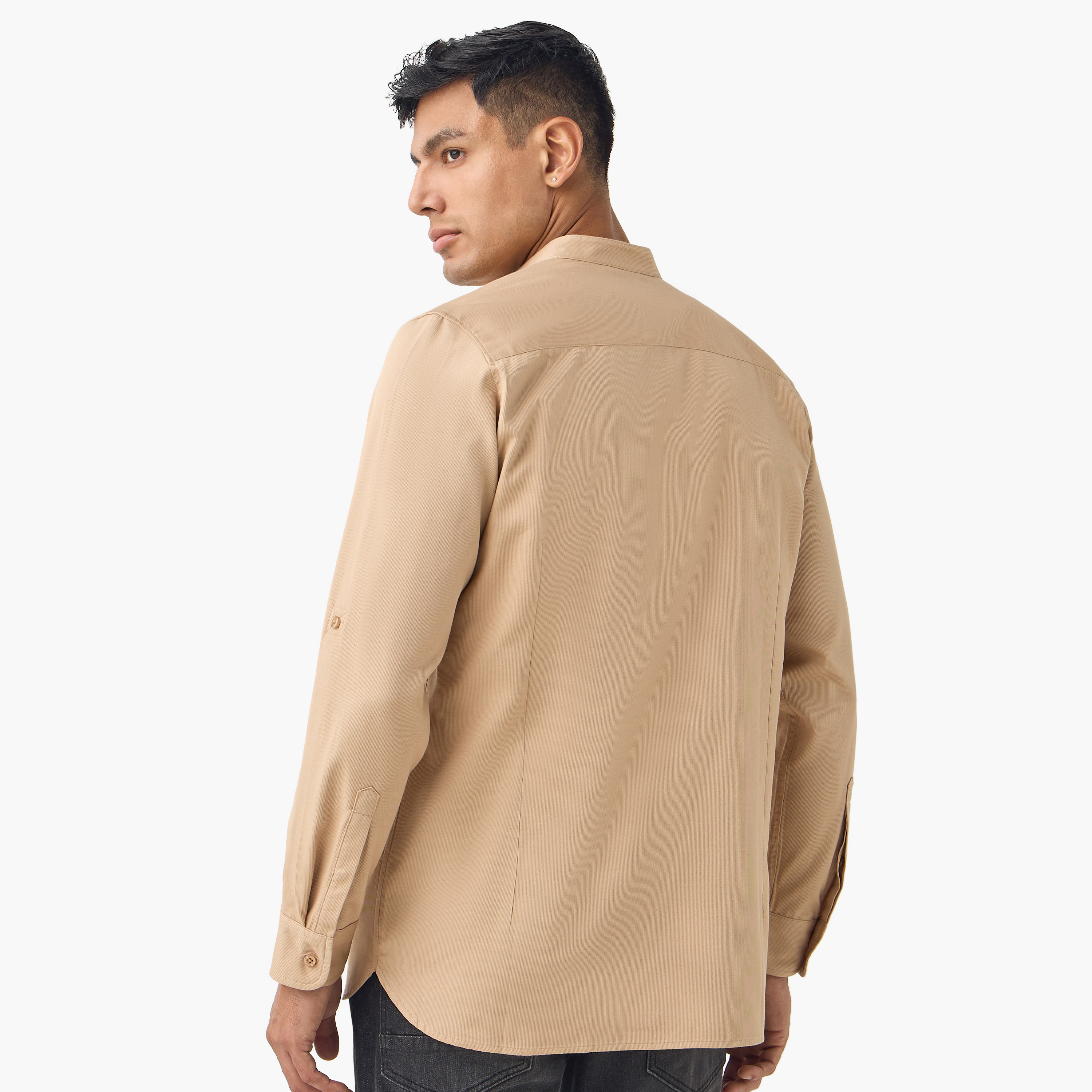 قميص بقصة عادية وياقة وأكمام طويلة-men-clothing-shirts-image-26