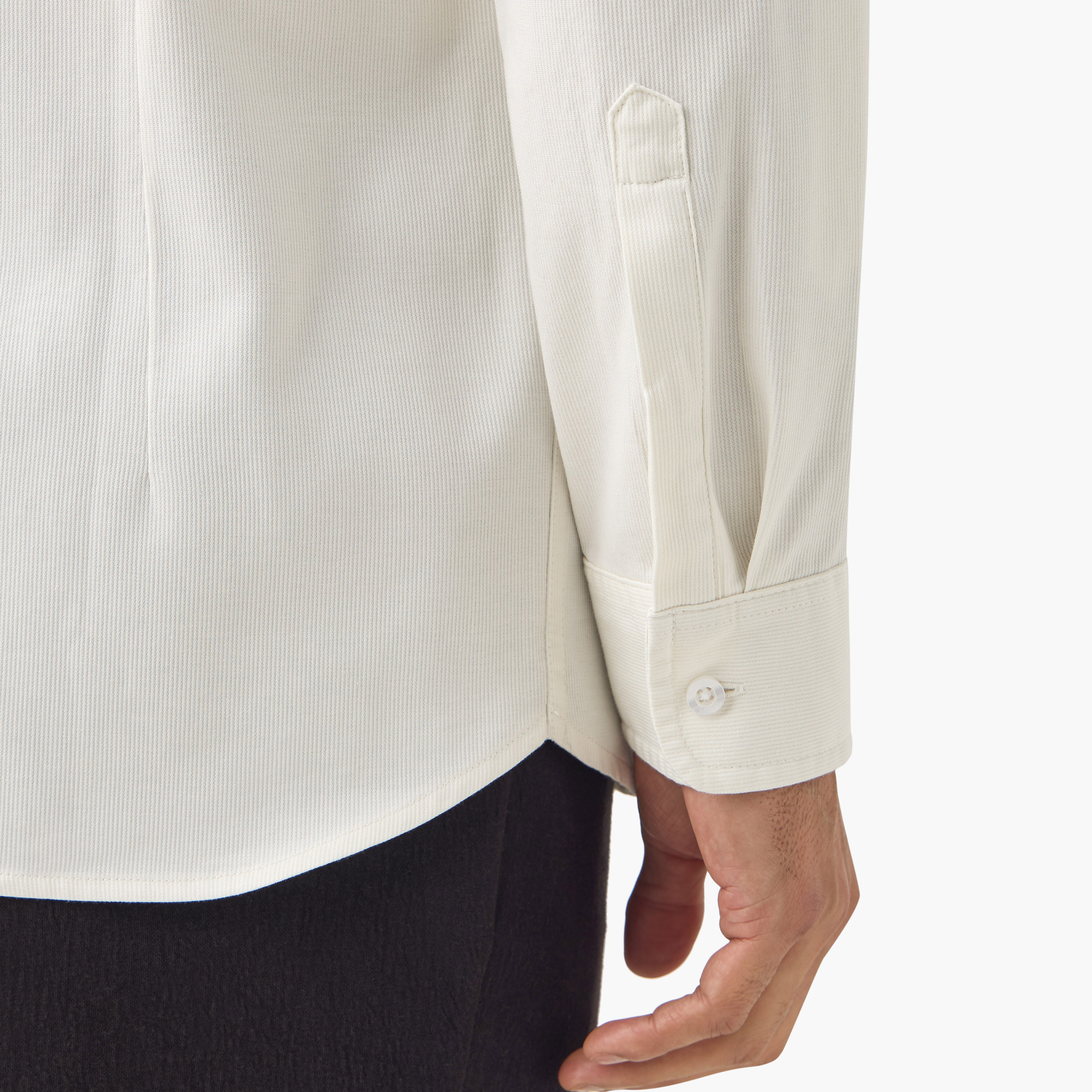 قميص بقصة عادية وياقة وأكمام طويلة-men-clothing-shirts-image-22