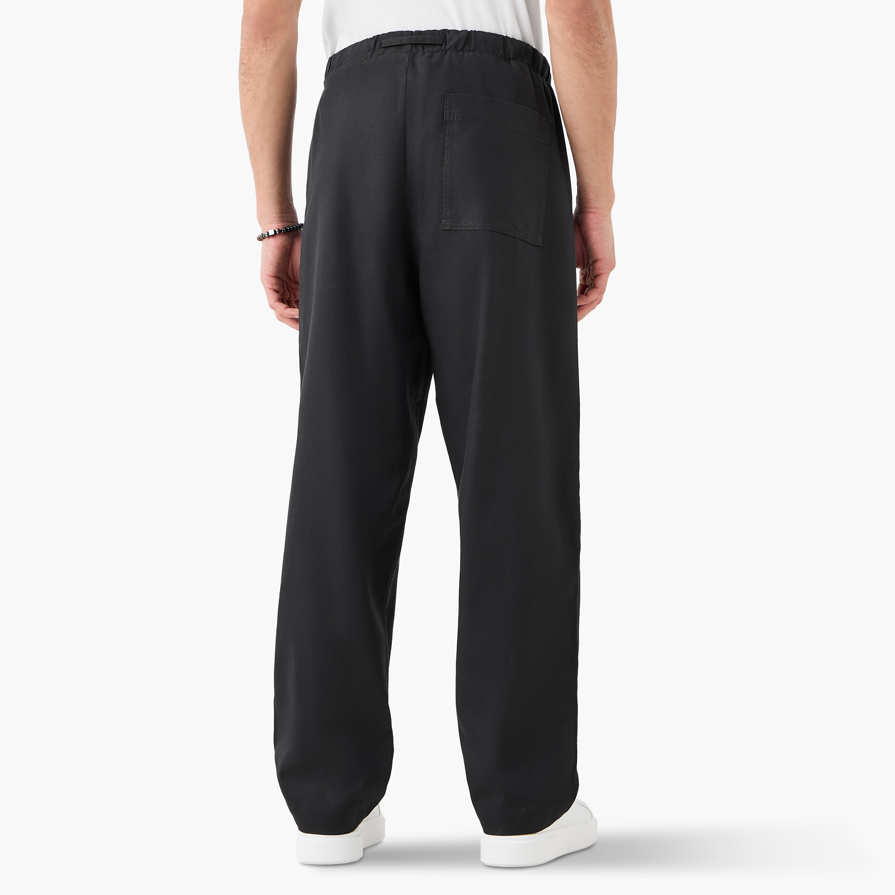 بنطلون بخصر مرن ورباط إغلاق وجيوب-men-clothing-bottoms-trousersandchinos-trousers-image-13