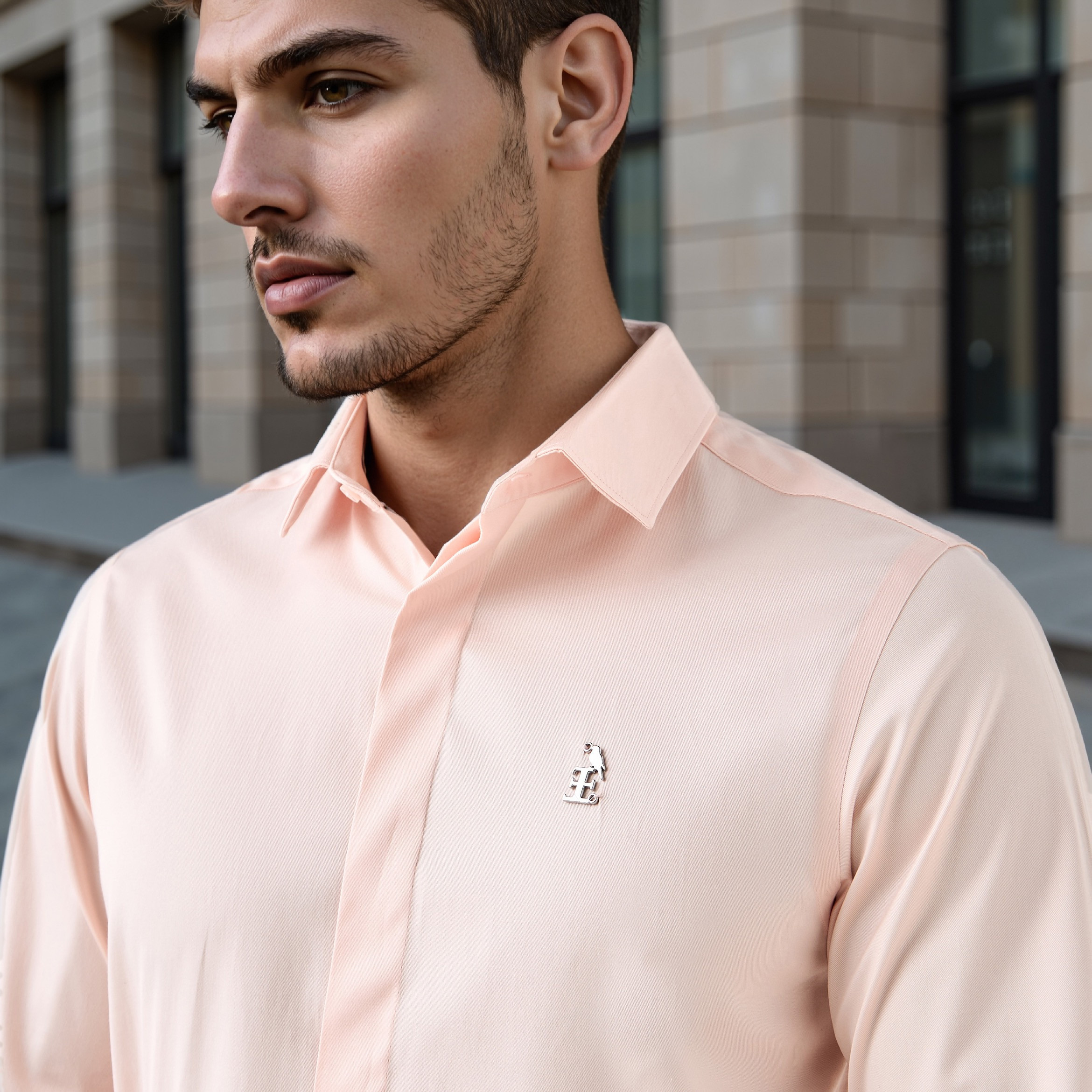 قميص بقصّة عادية وأكمام طويلة وتفاصيل الشعار من إمبيرور-men-clothing-shirts-image-4