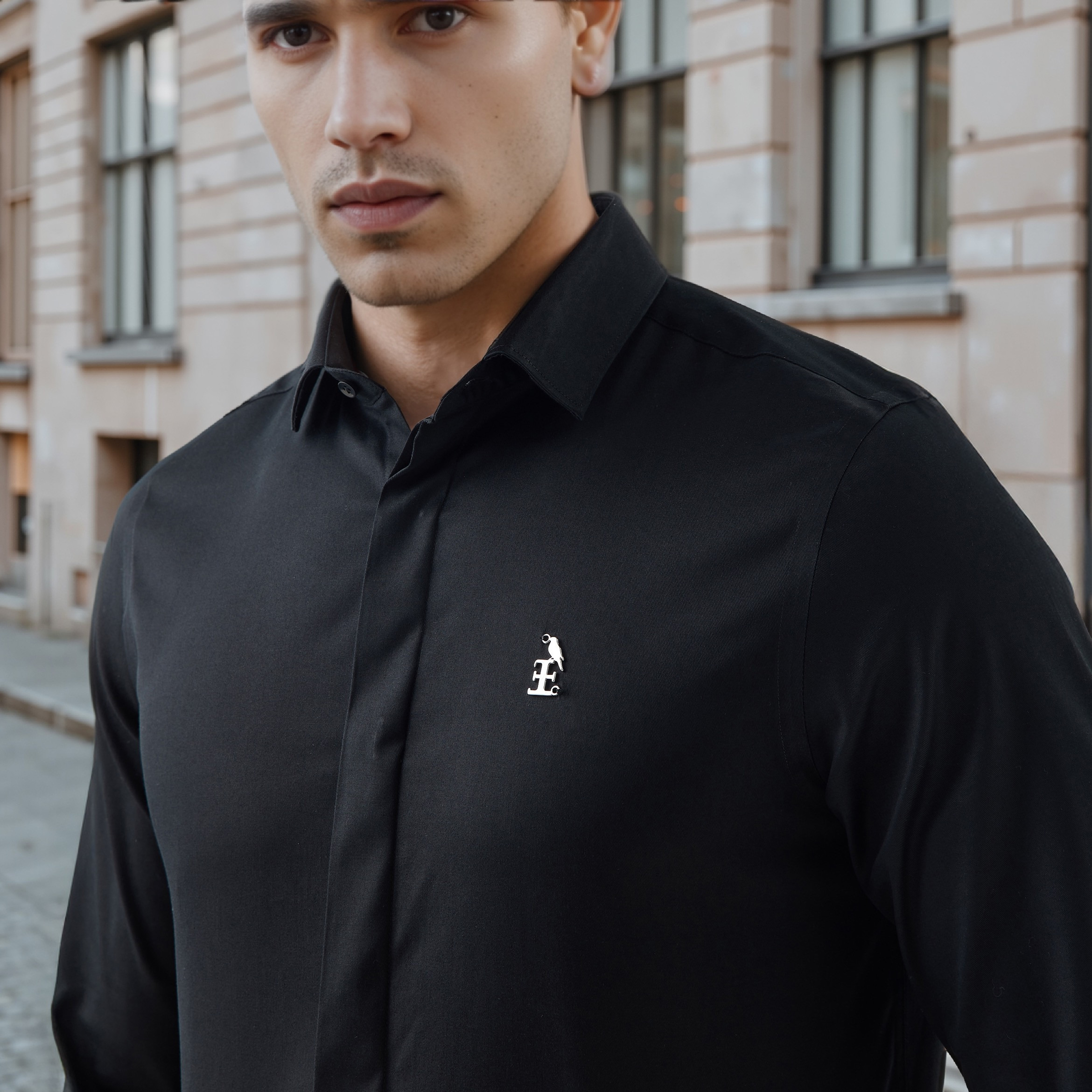 قميص بقصّة عادية وأكمام طويلة وتفاصيل الشعار من إمبيرور-men-clothing-shirts-image-8