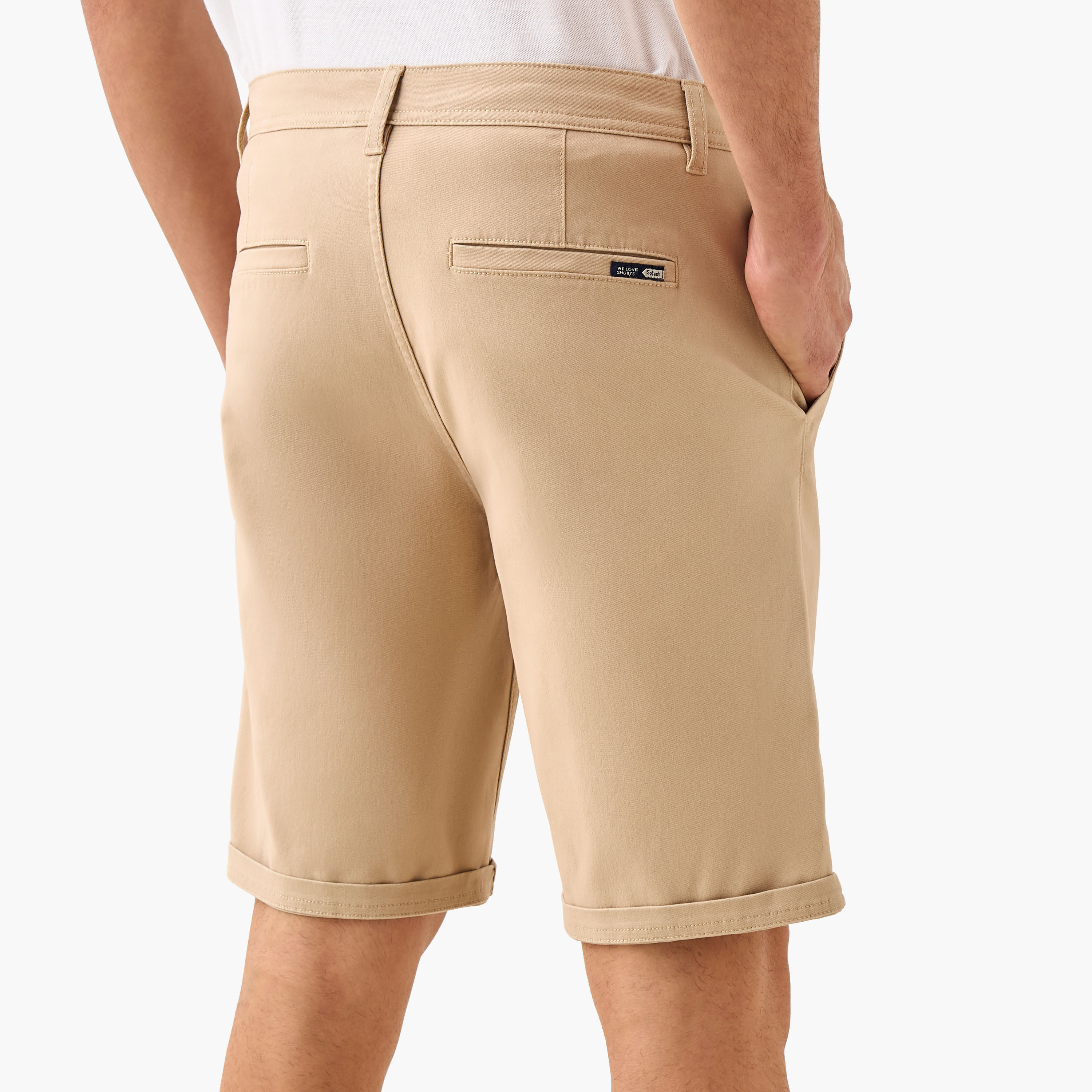 شورت بقصة عادية وخصر متوسط مع جيوب وإغلاق بأزرار-men-clothing-bottoms-shorts-image-29