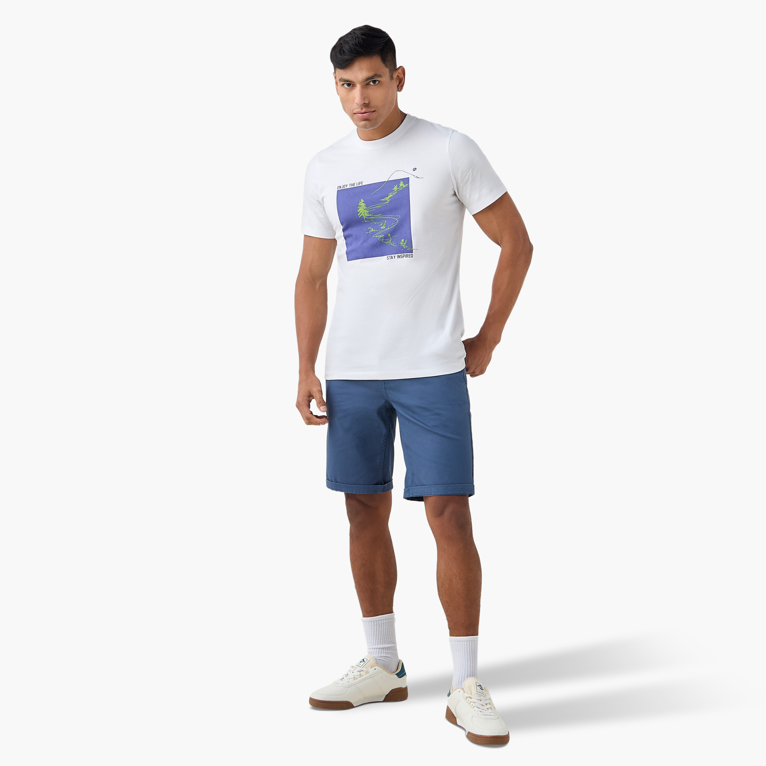 شورت بقصة عادية وخصر متوسط مع جيوب وإغلاق بأزرار-men-clothing-bottoms-shorts-image-33