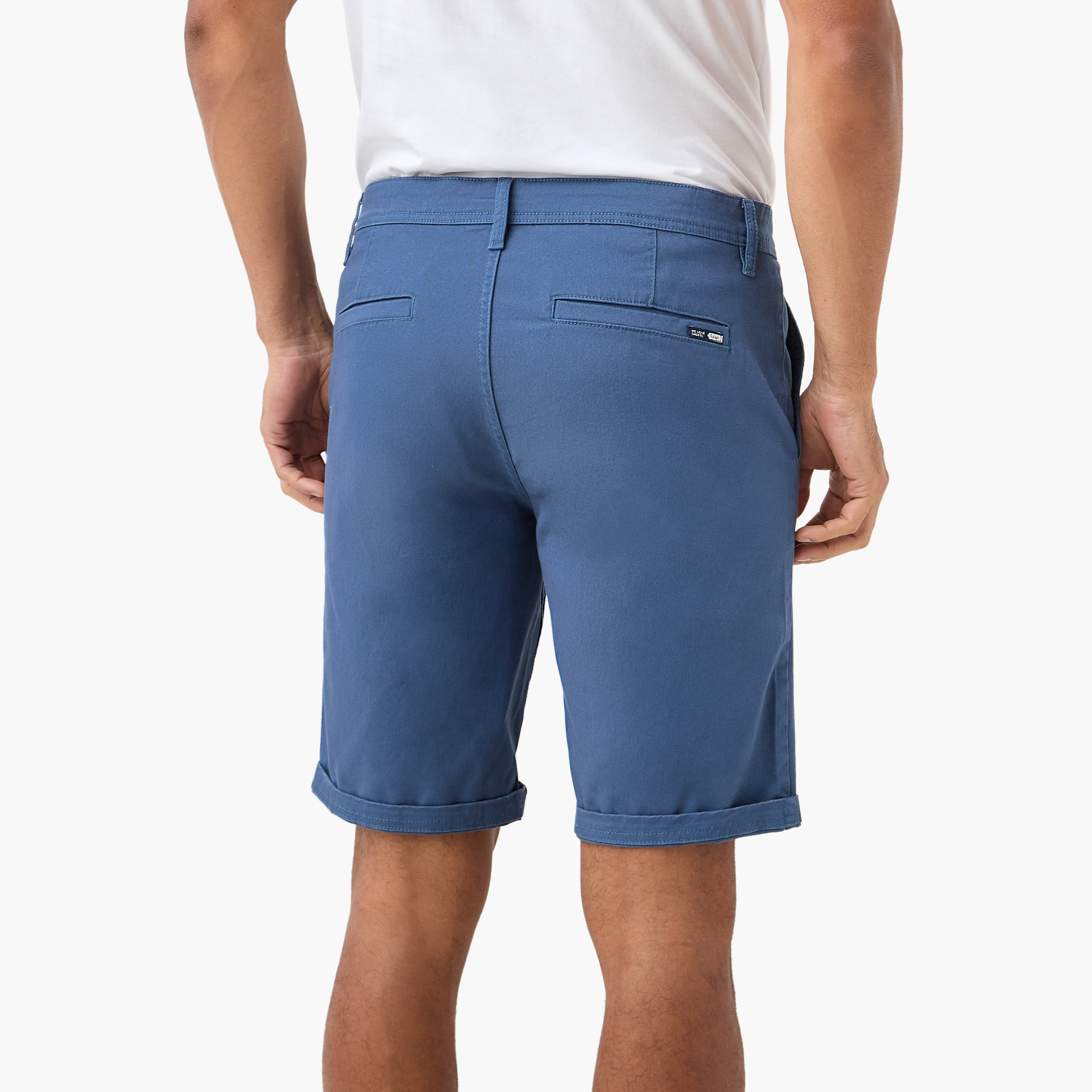 شورت بقصة عادية وخصر متوسط مع جيوب وإغلاق بأزرار-men-clothing-bottoms-shorts-image-34