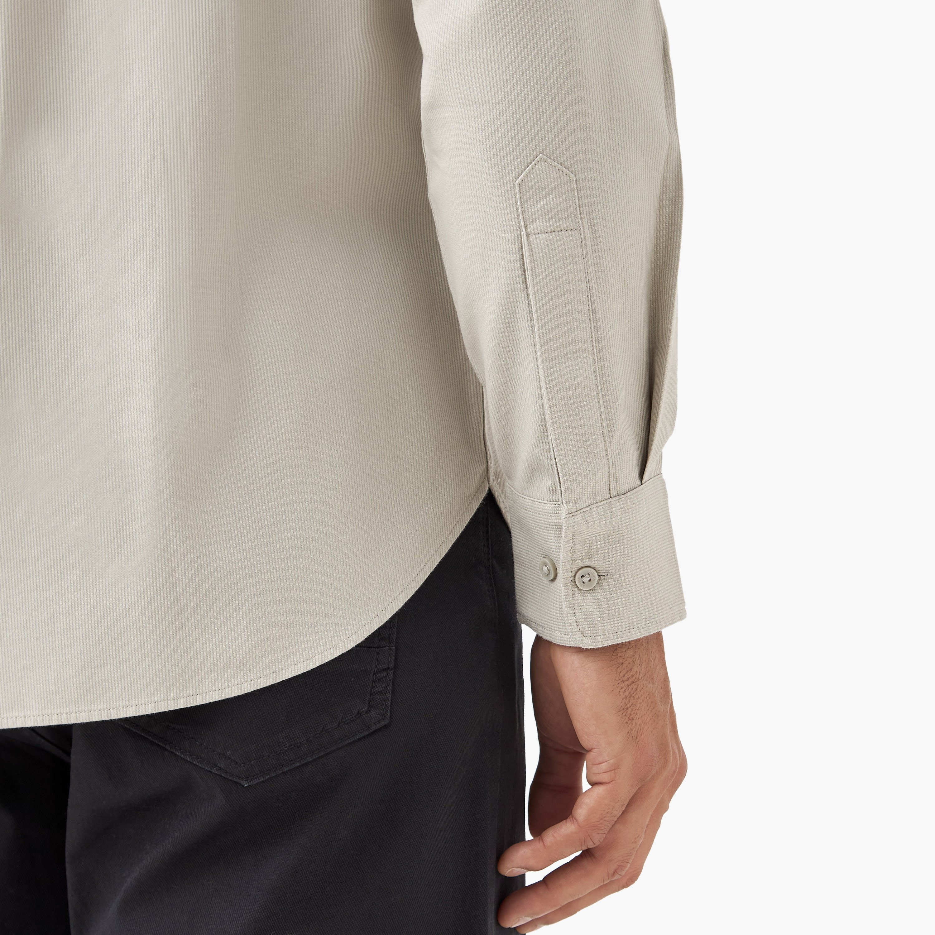 قميص بقصة عادية وياقة ماندارين وأكمام طويلة-men-clothing-shirts-image-28