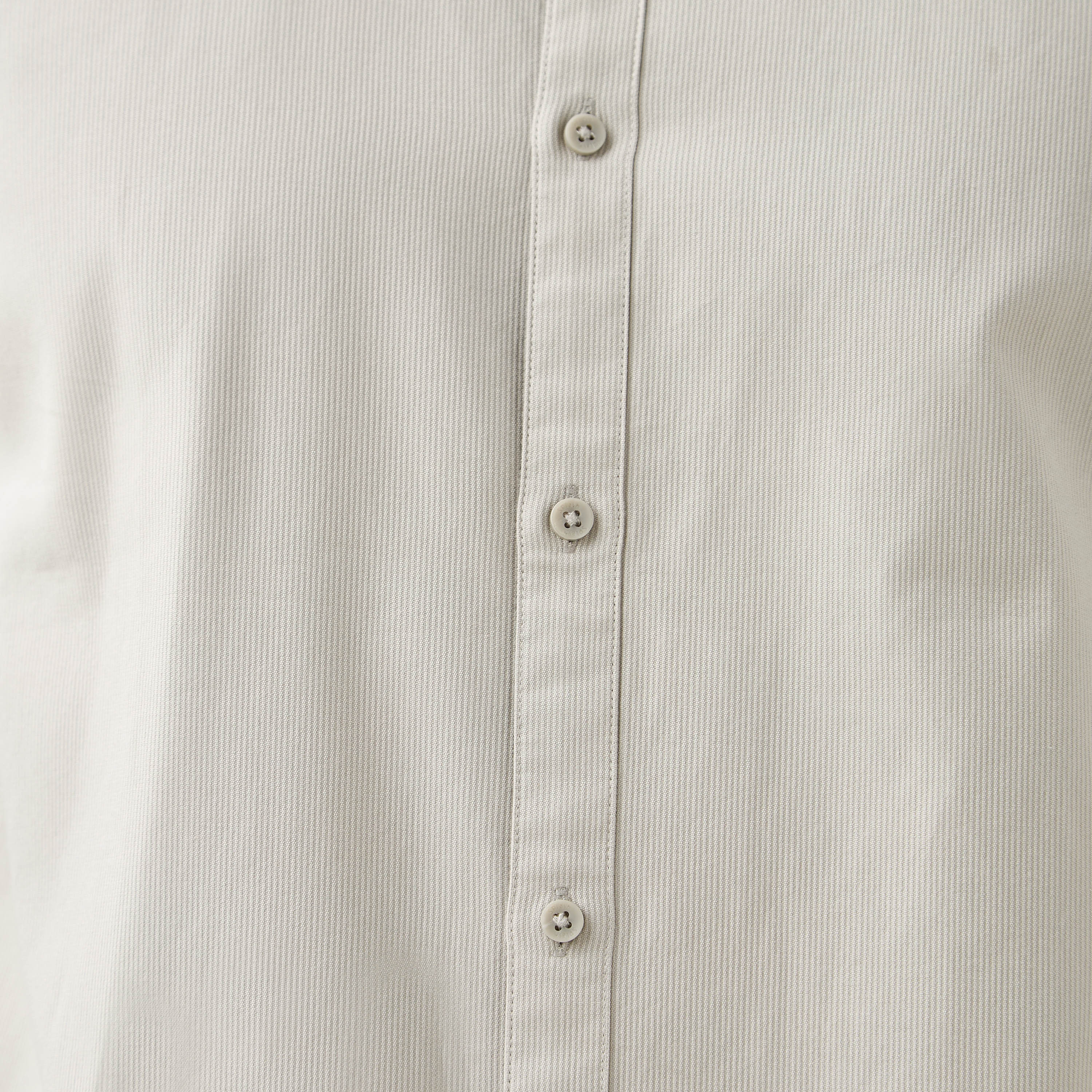 قميص بقصة عادية وياقة ماندارين وأكمام طويلة-men-clothing-shirts-image-29