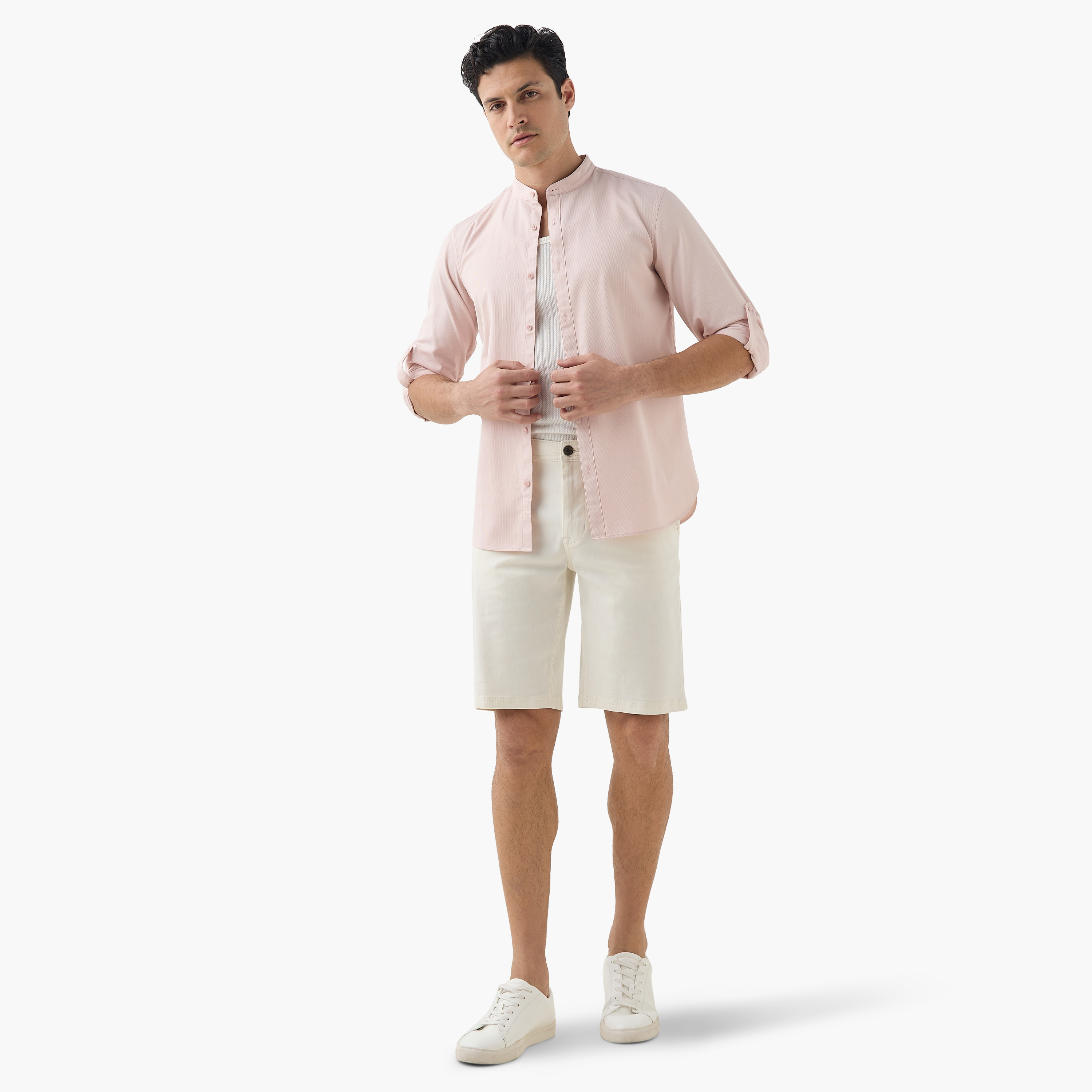 قميص بقصة عادية وياقة ماندارين وأكمام طويلة-men-clothing-shirts-image-31