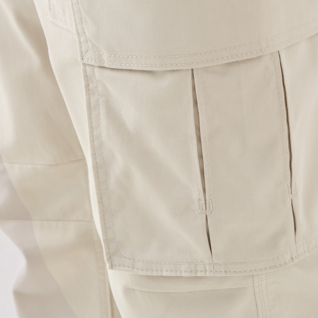Regular Fit Twill Cargo Pants with Pockets-men-clothing-bottoms-trousersandchinos-trousers-image-5
