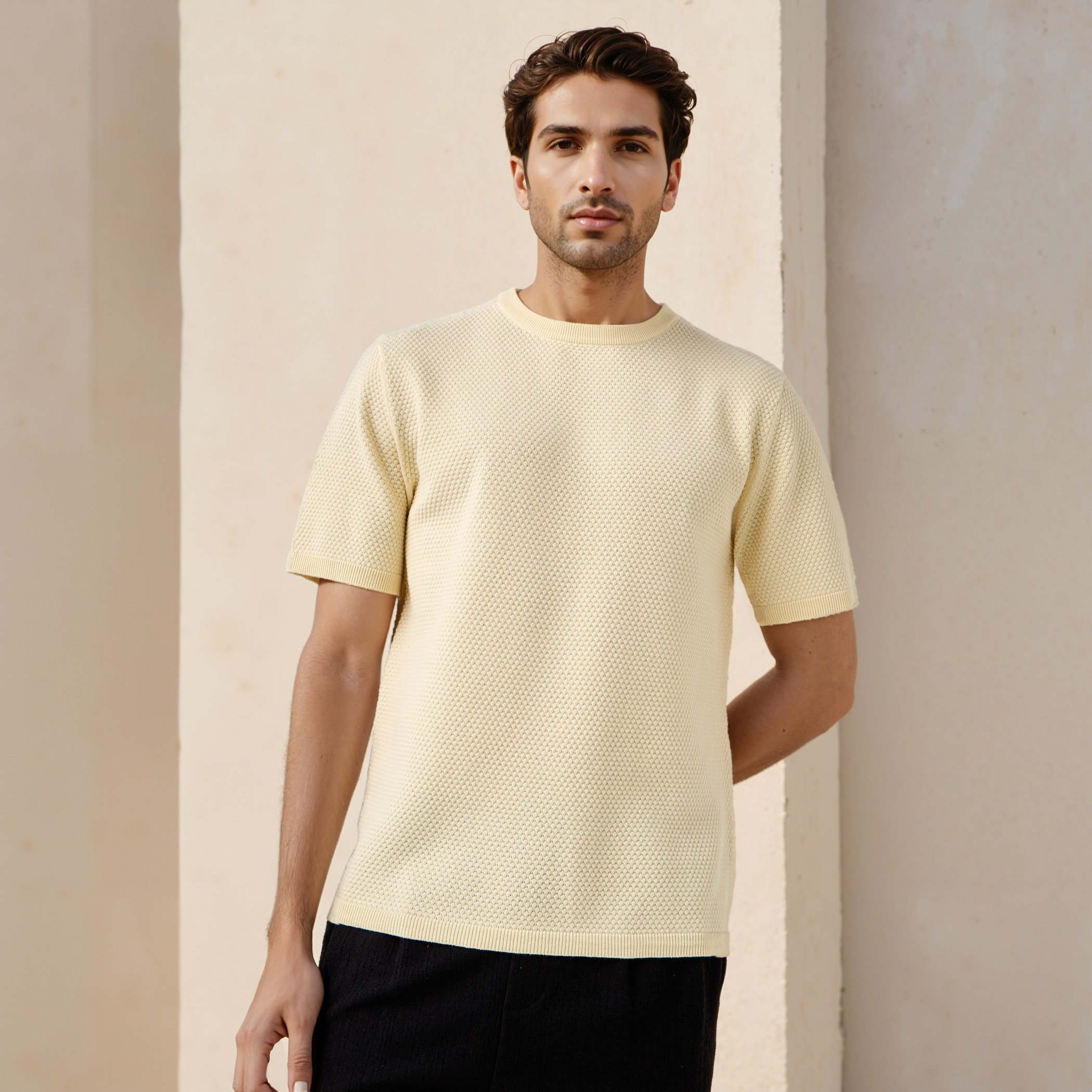 تيشيرت بارز الملمس بياقة ضيقة-men-clothing-tshirtsandpolos-tshirts-image-1