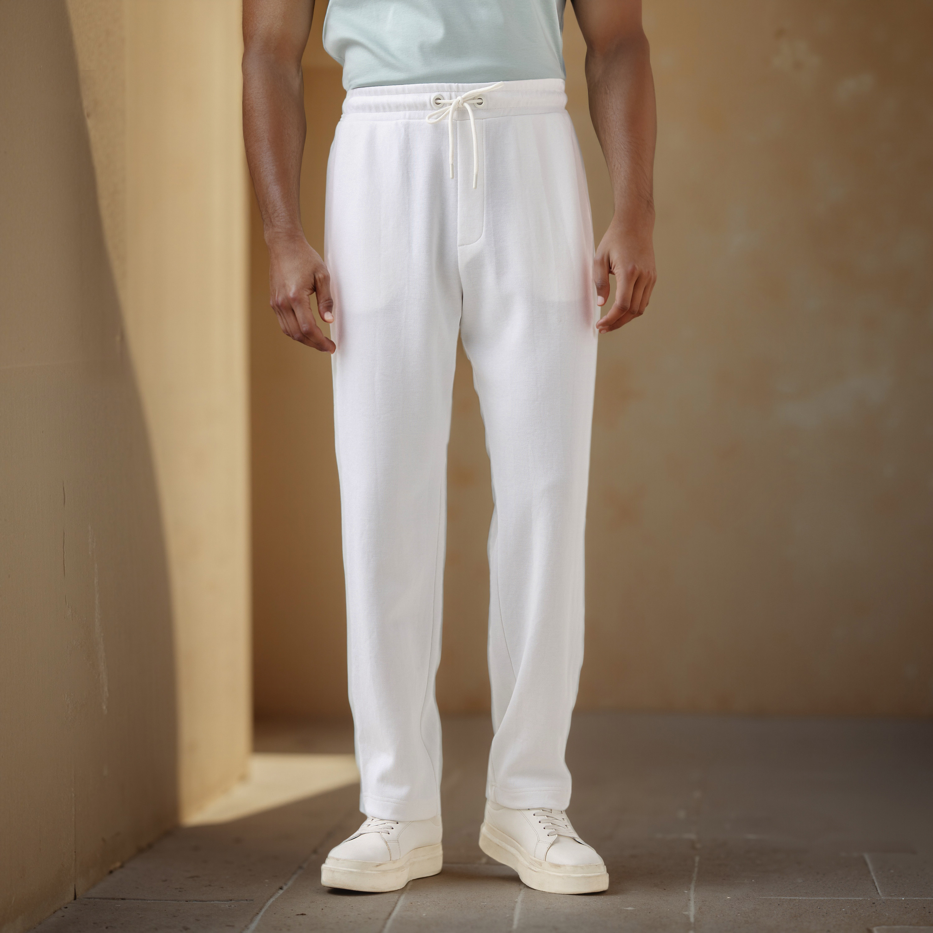 بنطلون برباط إغلاق وجيوب من إمبرور-men-clothing-bottoms-joggers-image-7